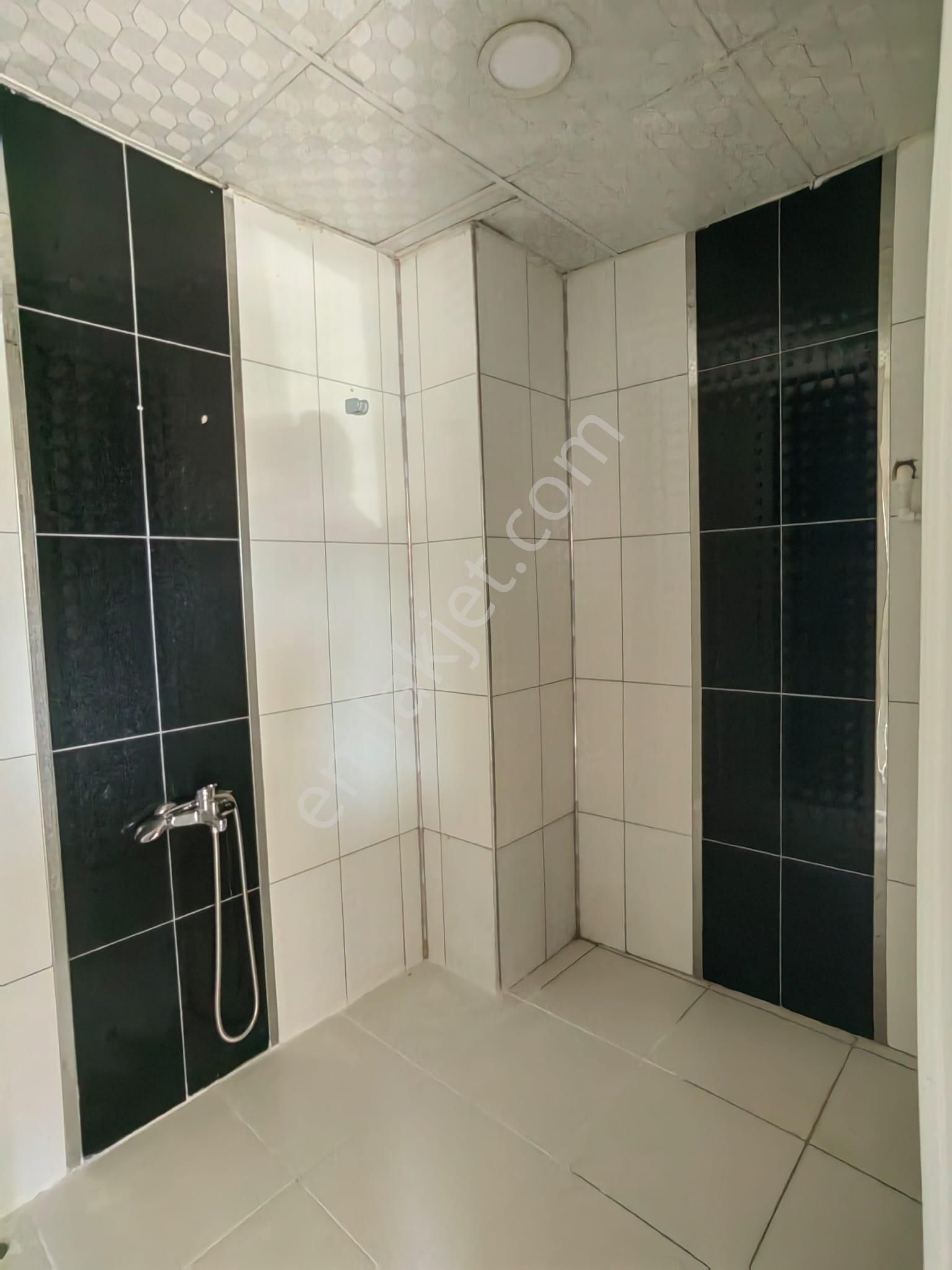 Akçay Emlak'tan Akşehir Meydan Camii Civarında Bakımlı Doğalgazlı Kiralık 4+1 Daire - Görsel 21