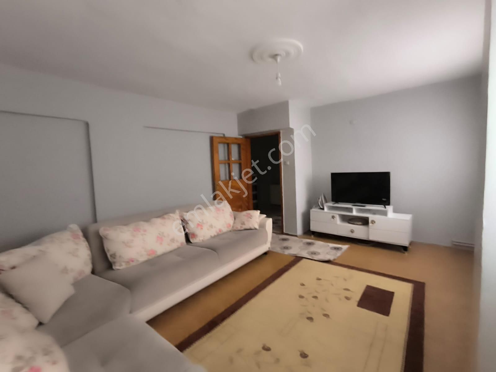 Yılmaz Gayrimenkulden Eşyalı Kiralık 3+1 Ön Cephe Masrafsız Hazır Kurulu Düzen - Görsel 21
