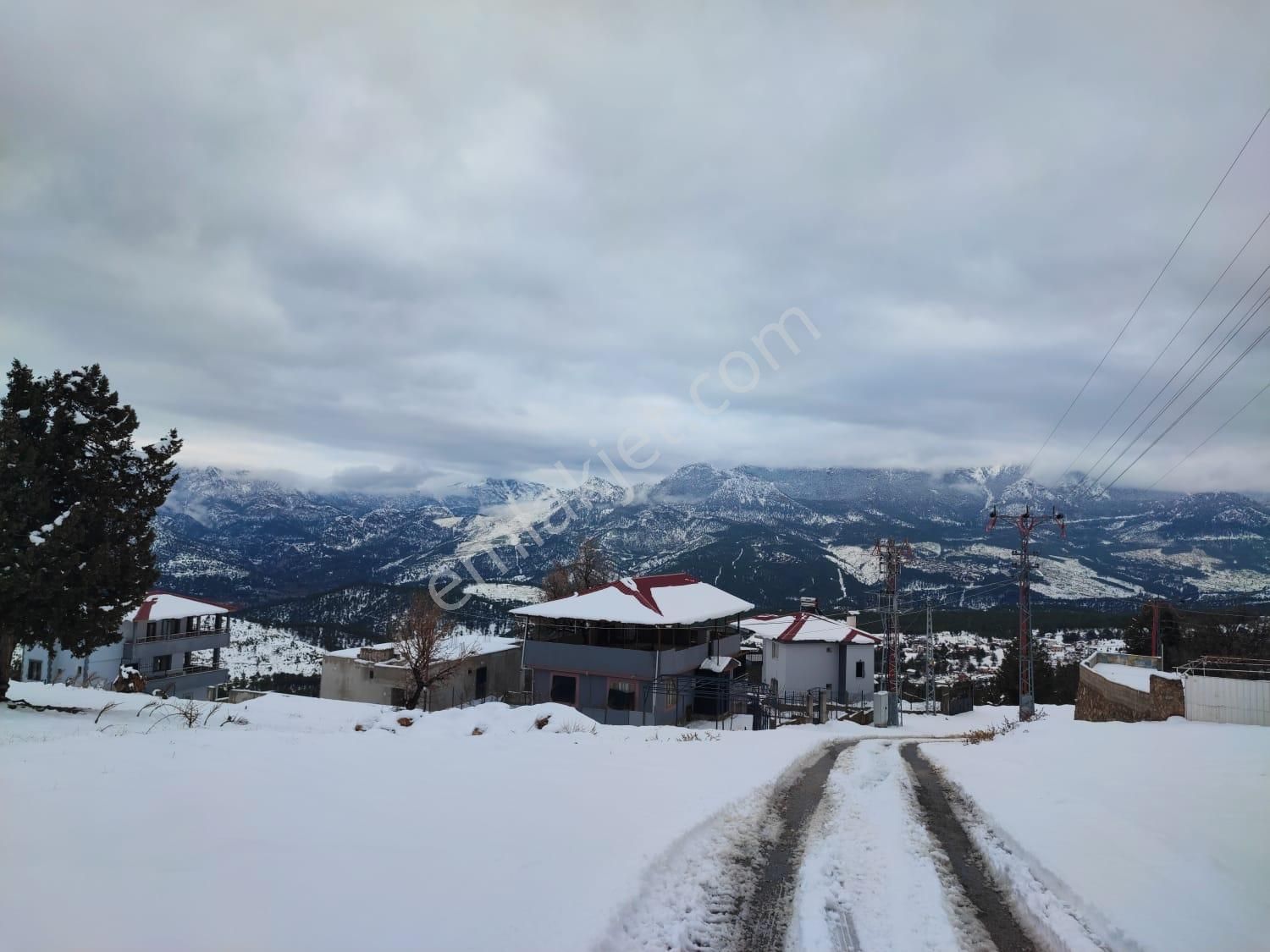 Kar Emlaktan Yenikonacık Bozkırlı Mevkiinde 400m2satılık Arsa - Görsel 28