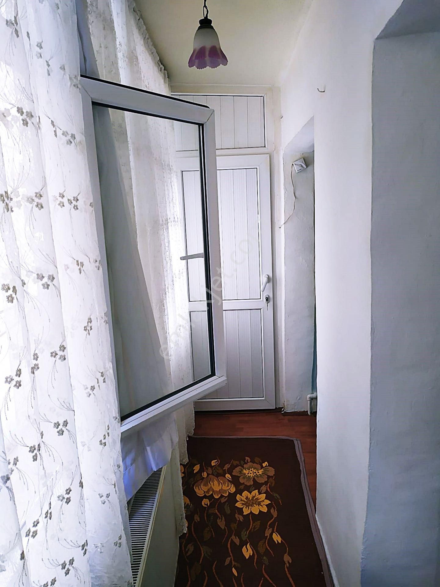 Cihandan Demetevler De Hastane Metro Yakını Satlık 2+1 Daire - Görsel 6