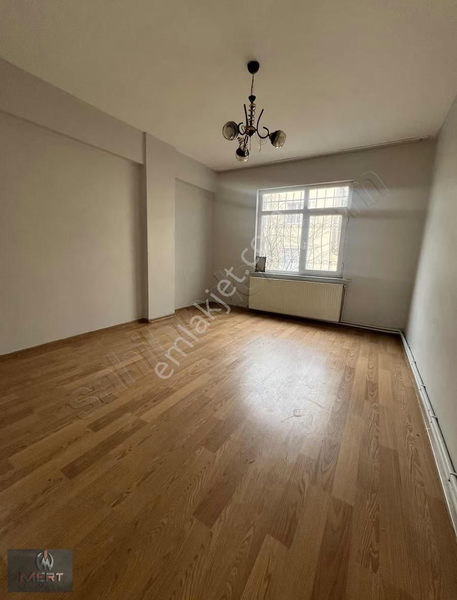 Safa Mah. Kiralık Geniş 3+1 Ara Kat Daire - Görsel 5