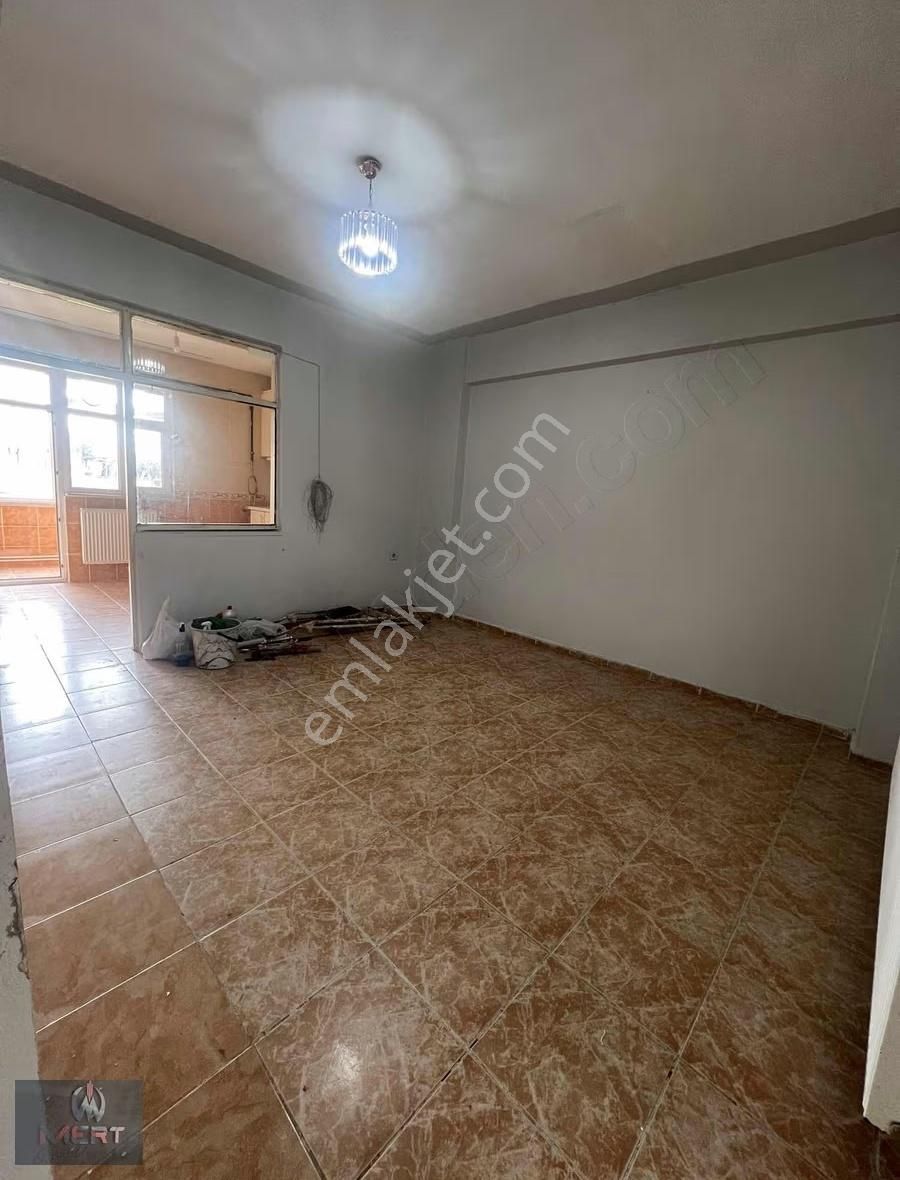 Safa Mah. Kiralık Geniş 3+1 Ara Kat Daire - Görsel 9