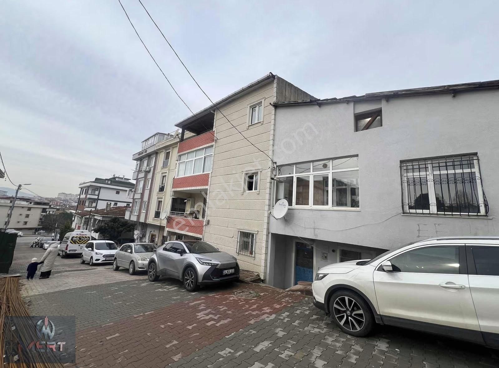 Safa Mah. Kiralık Geniş 3+1 Ara Kat Daire - Görsel 2