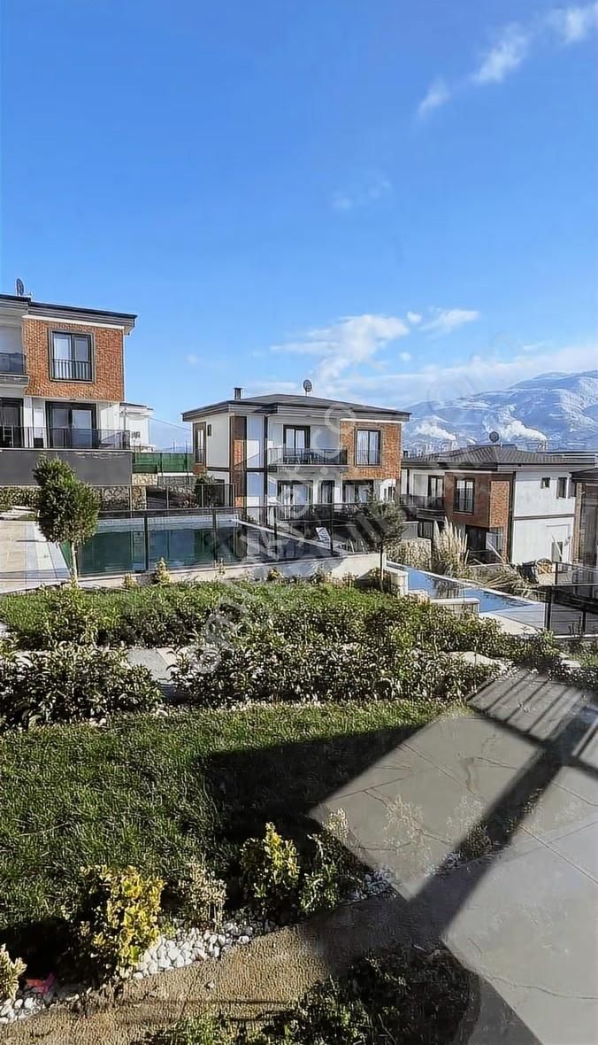 Kartepe Sarımeşe'de Kiralık Villa - Görsel 8