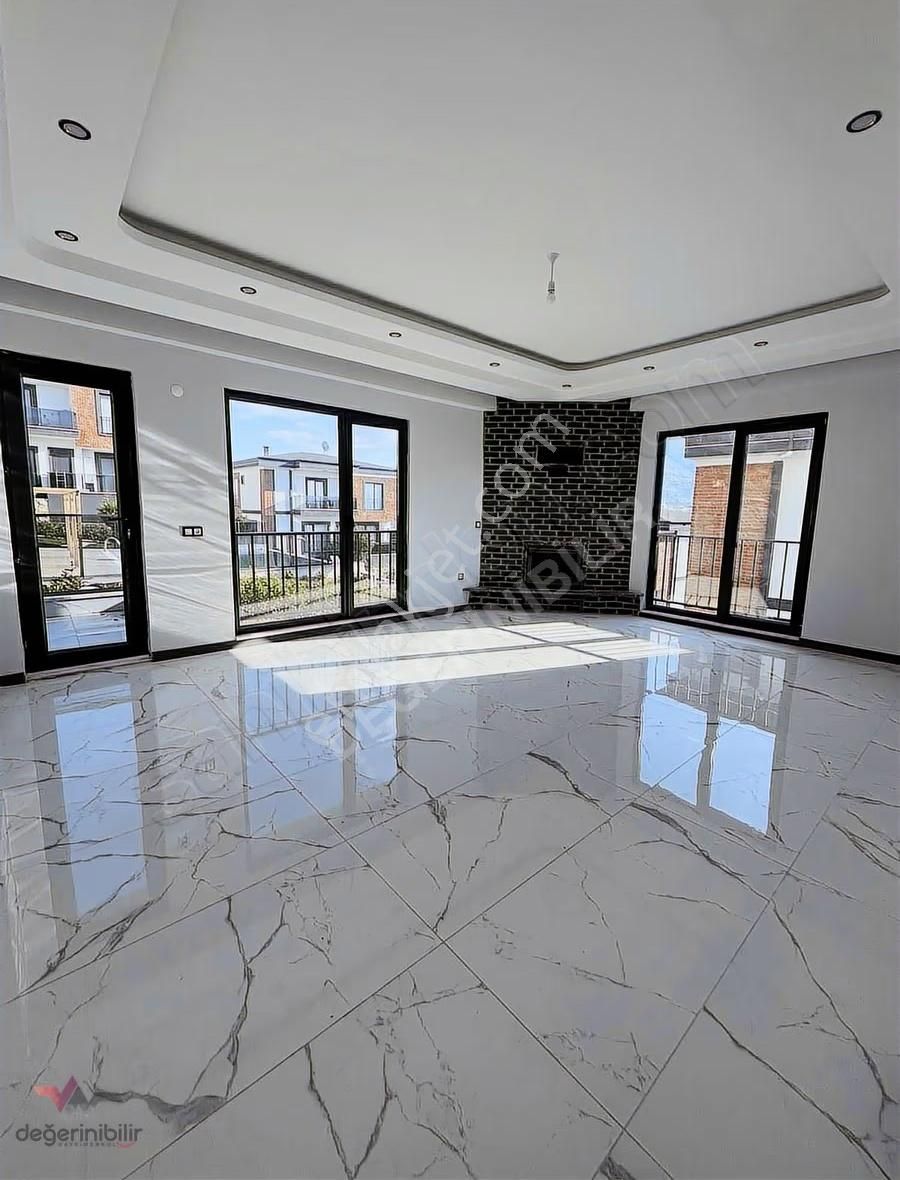 Kartepe Sarımeşe'de Kiralık Villa - Görsel 3