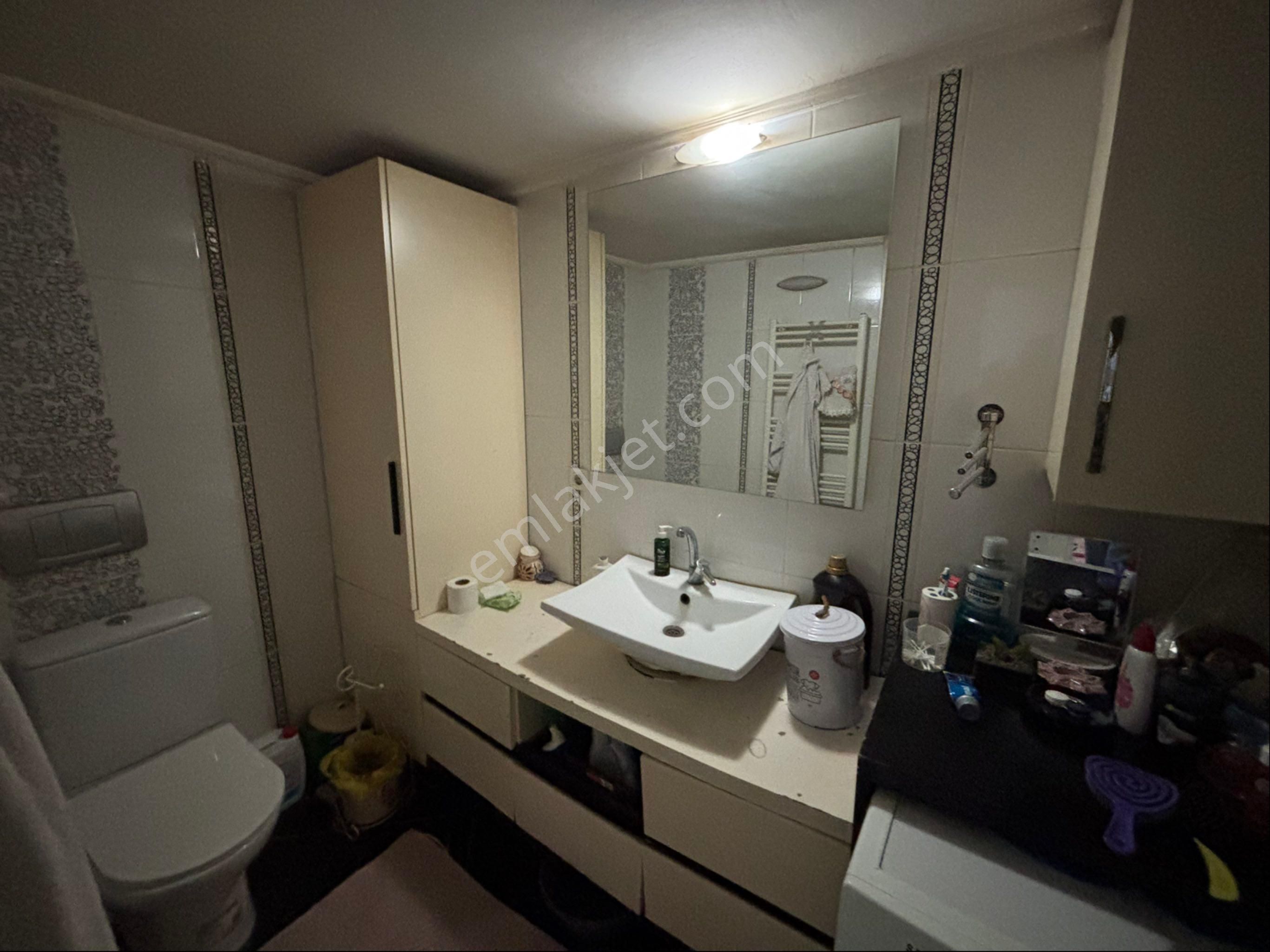 Asilden Göztepe,mithatpaşa Pareleli Satılık 3+1 - Görsel 12