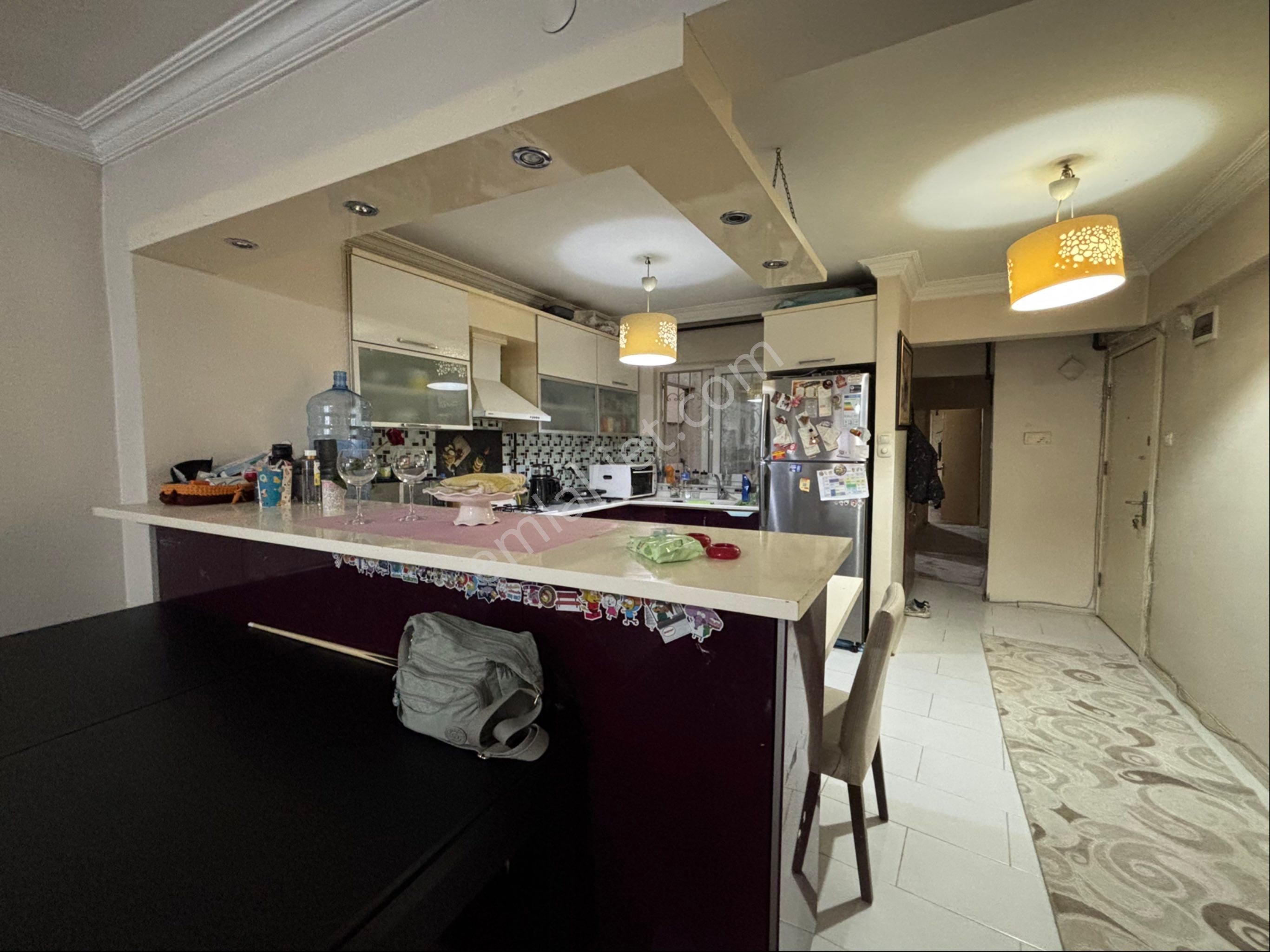 Asilden Göztepe,mithatpaşa Pareleli Satılık 3+1 - Görsel 6