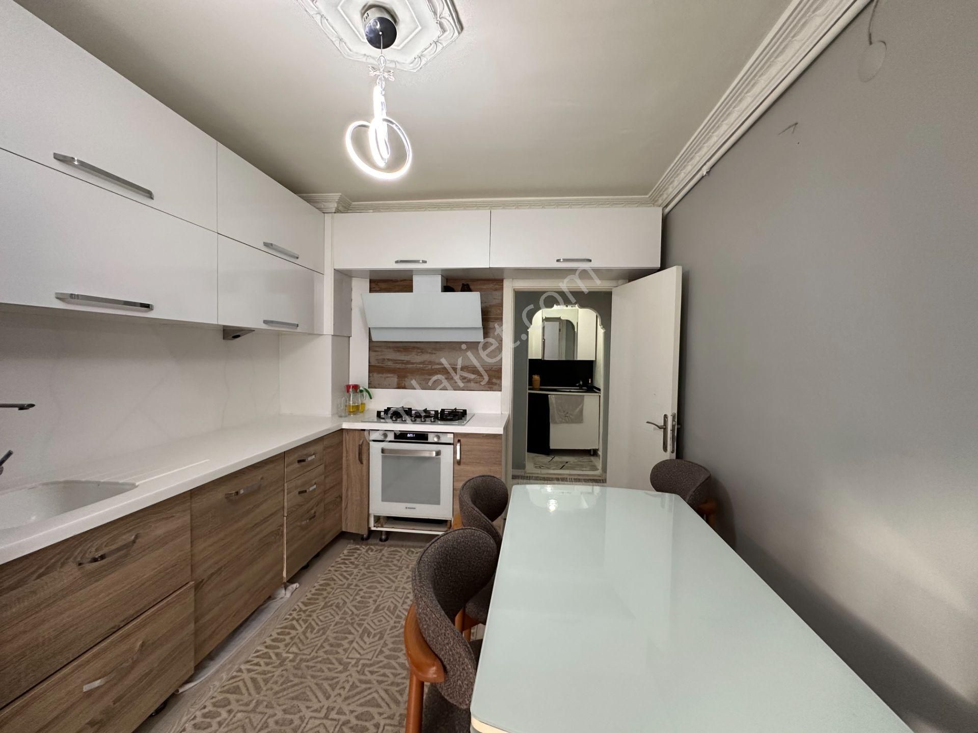 Pursaklar Mehmet Zengin Emlak'tan Asansörlü Ful Yapılı 3.kat 3+1 Daire - Görsel 5