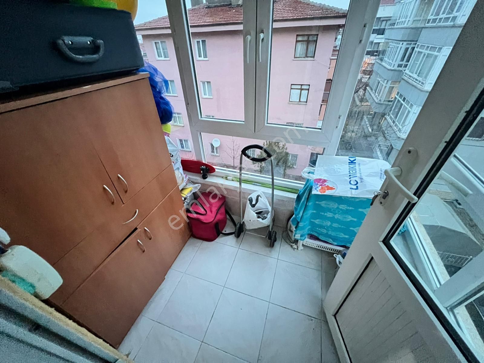 Atanora Vadiden Kabil Caddesi Yakını Ara Kat Ön Cephe 3 Cepheli 2 Banyolu 3+1 - Görsel 17