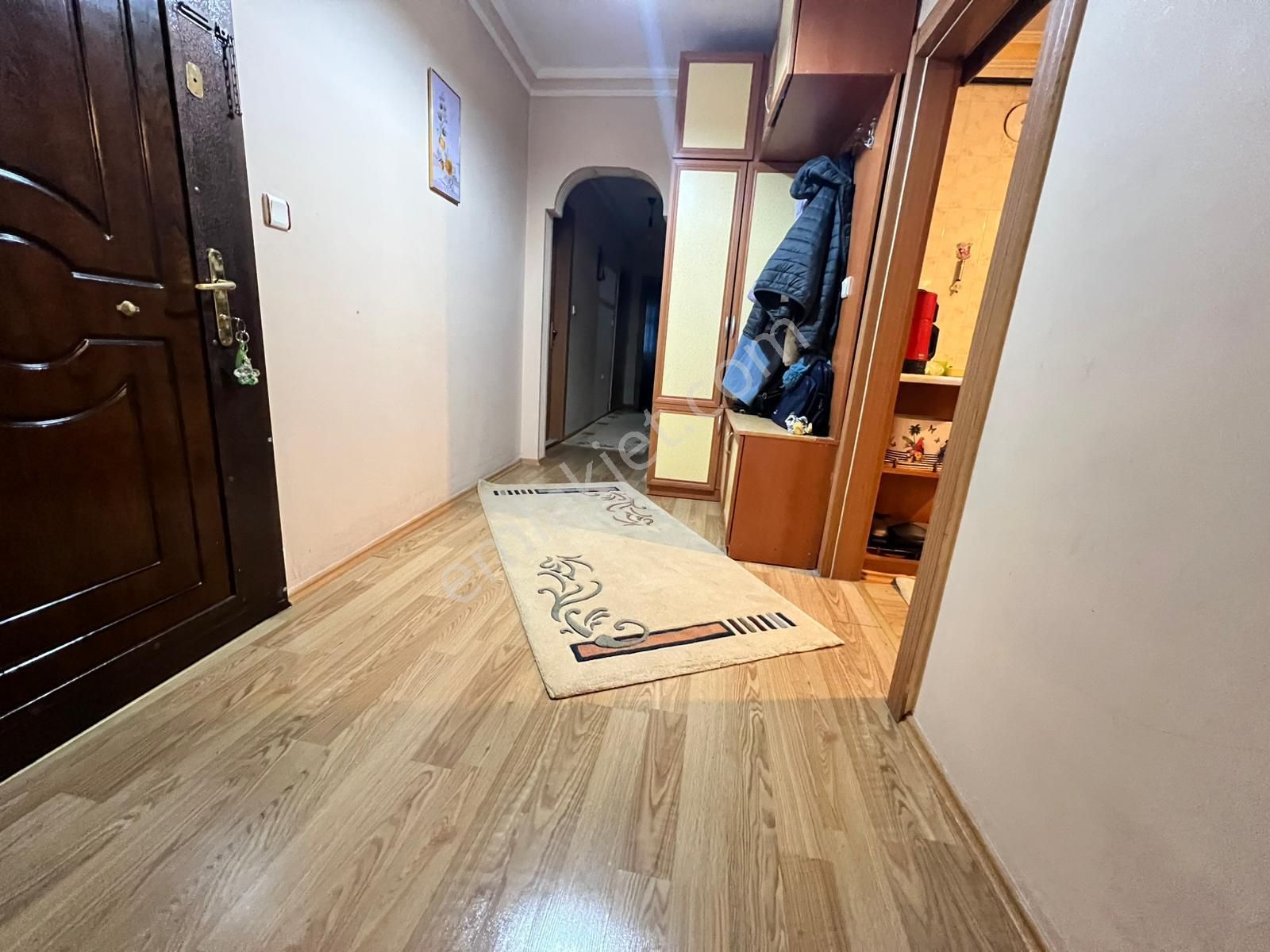 Atanora Vadiden Kabil Caddesi Yakını Ara Kat Ön Cephe 3 Cepheli 2 Banyolu 3+1 - Görsel 5