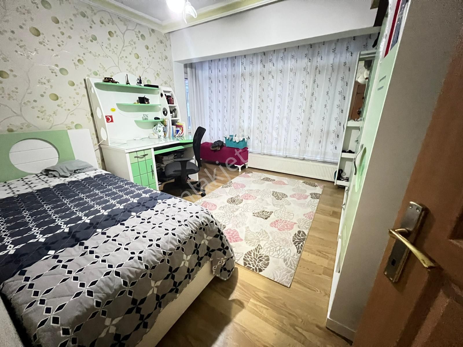 Atanora Vadiden Kabil Caddesi Yakını Ara Kat Ön Cephe 3 Cepheli 2 Banyolu 3+1 - Görsel 13