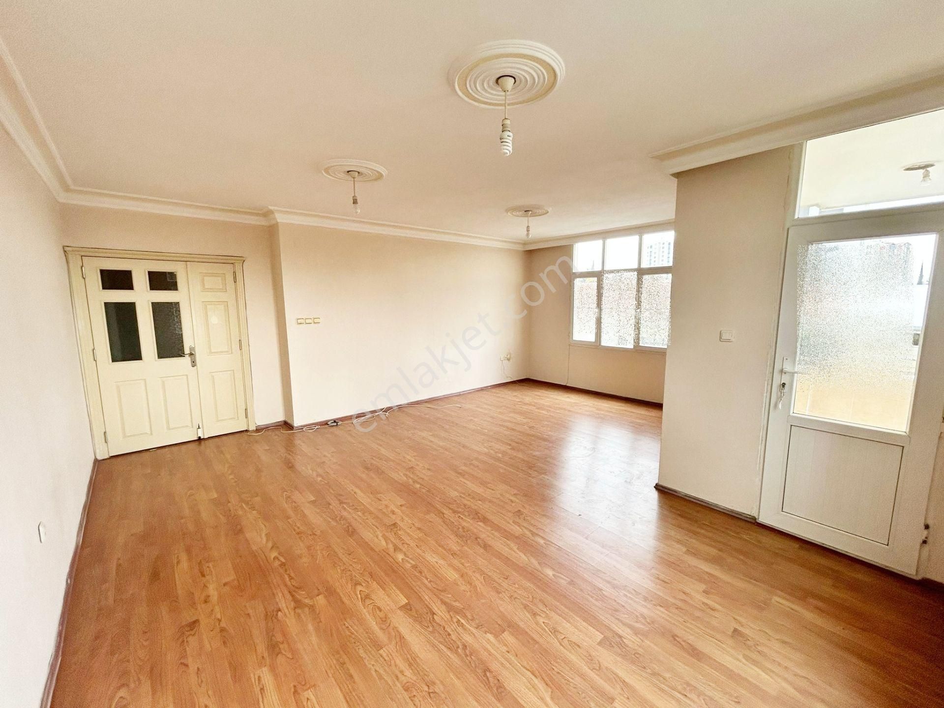 Final Okulları Civarı Güney Batı Cepheli 3+1 Kilerli Geniş Kullanışlı 2.kat Cazip Fiyat - Görsel 6