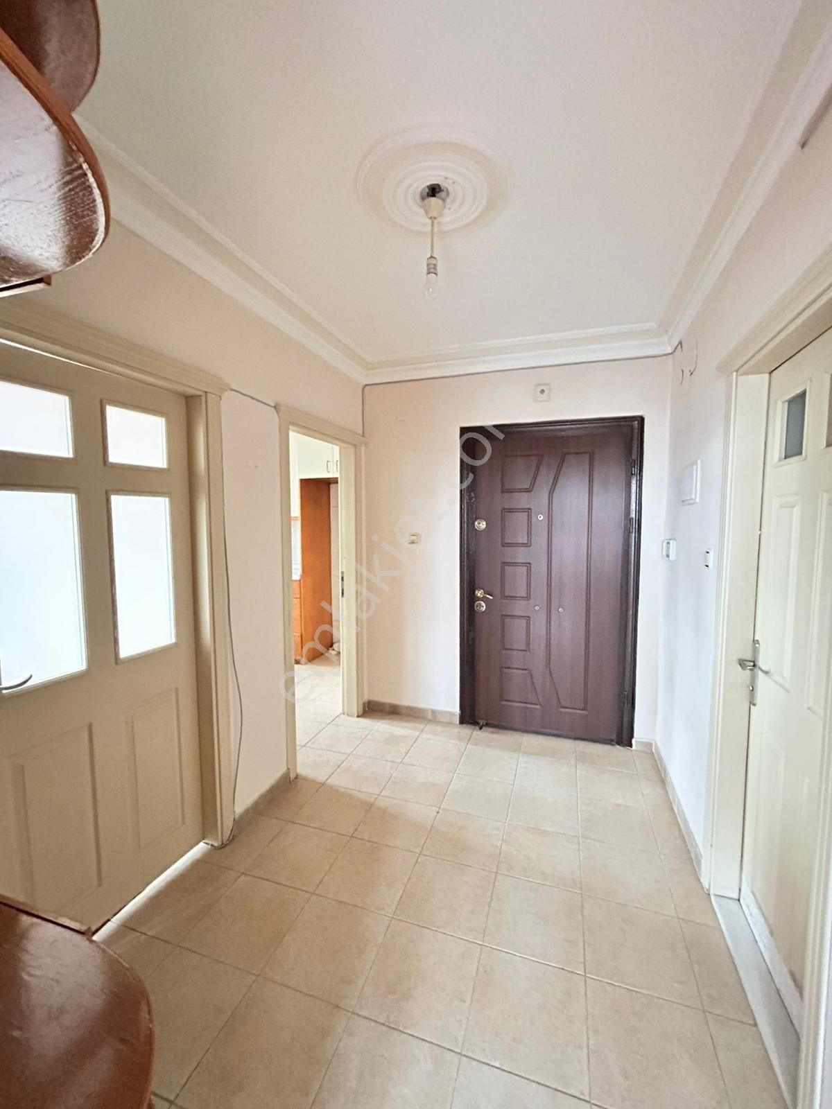 Final Okulları Civarı Güney Batı Cepheli 3+1 Kilerli Geniş Kullanışlı 2.kat Cazip Fiyat - Görsel 11