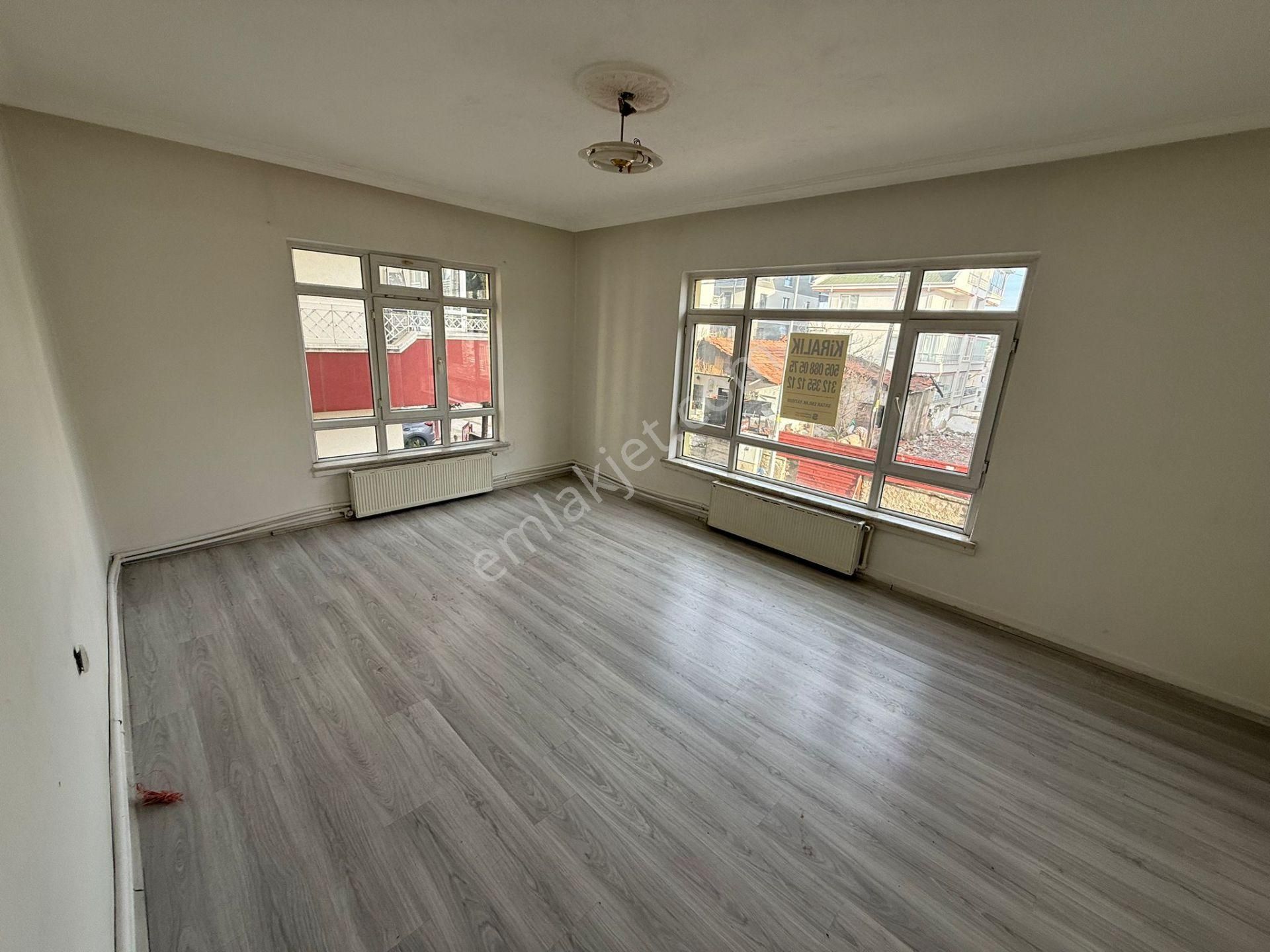Bilgen Vatan'dan Aktepe Merkez'de 1. Kat Masrafsız Geniş M2 Cepheleri Açık Kiralık 3+1 Daire - Görsel 7