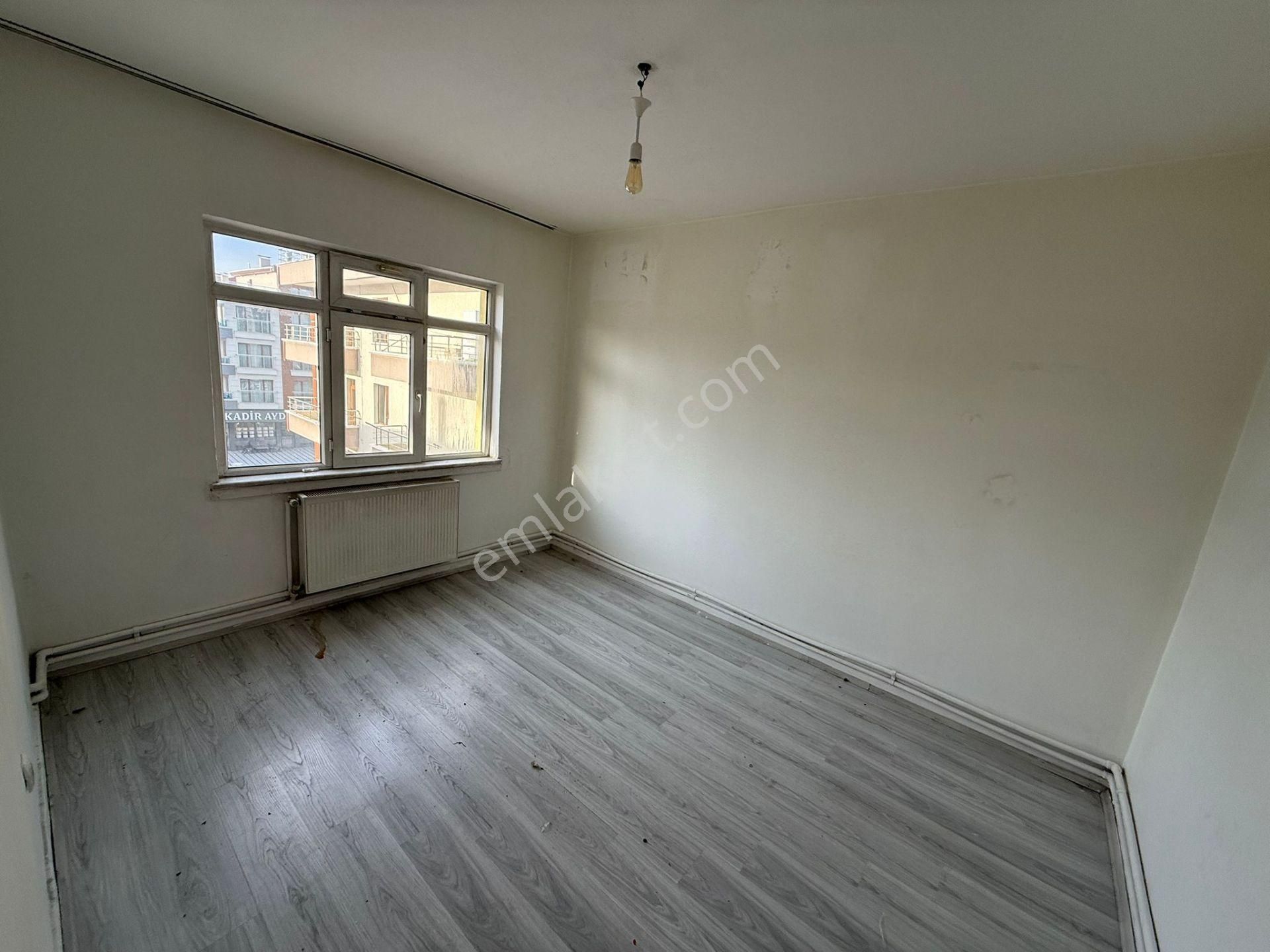 Bilgen Vatan'dan Aktepe Merkez'de 1. Kat Masrafsız Geniş M2 Cepheleri Açık Kiralık 3+1 Daire - Görsel 10