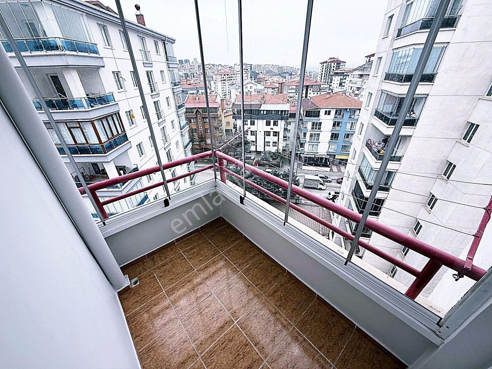 Cihandan Burç Mah Piri Cadde Üzeri Katta Güney Cephe Satlık 3+1 - Görsel 23