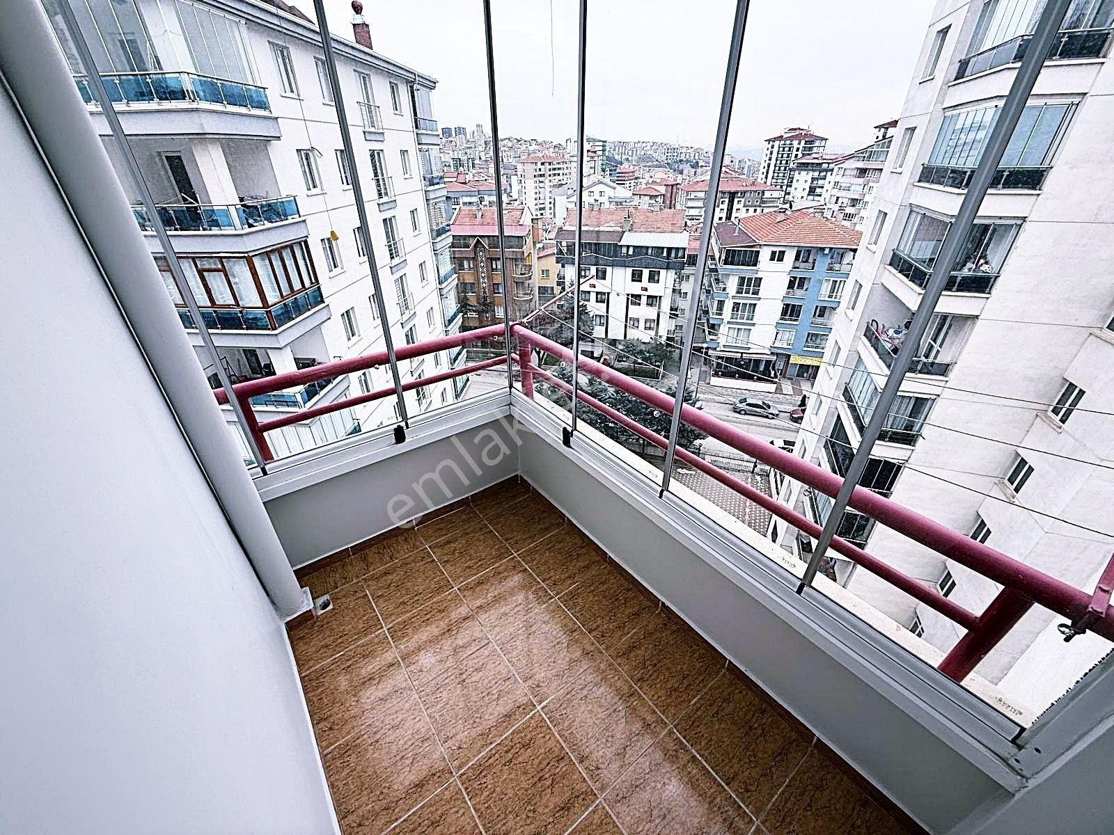 Cihandan Burç Mah Piri Cadde Üzeri Katta Güney Cephe Satlık 3+1 - Görsel 35