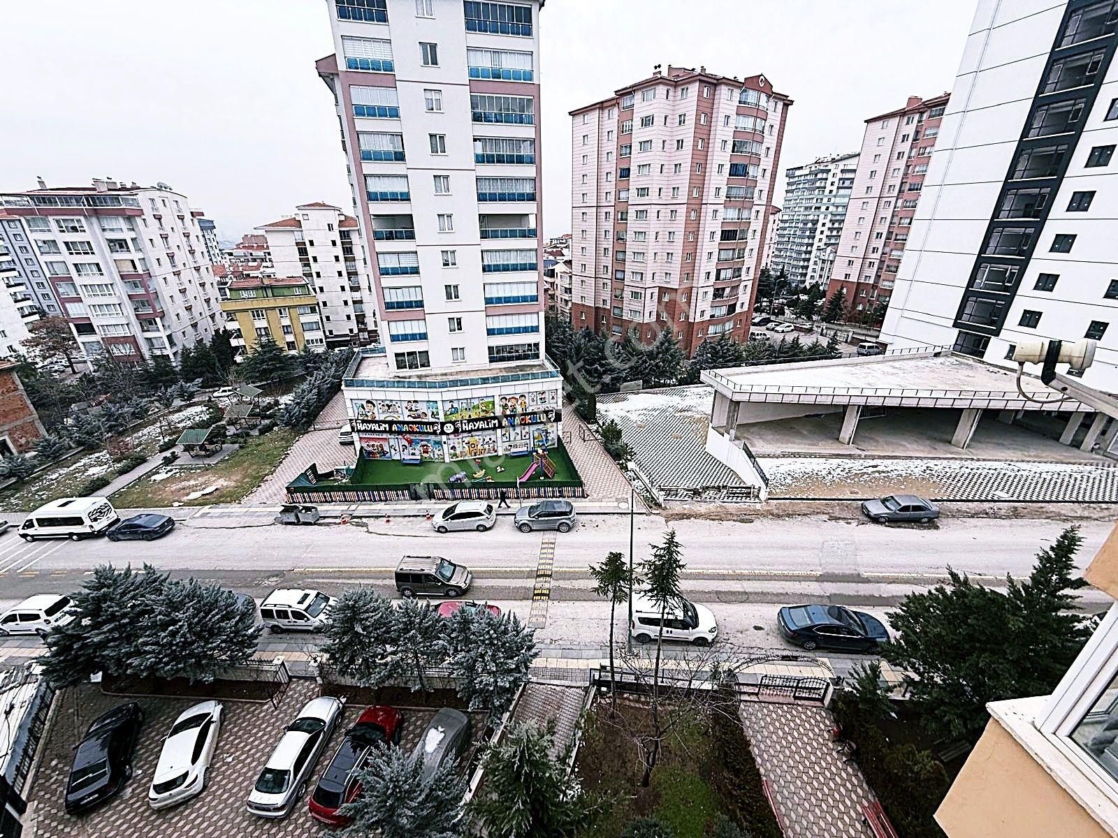 Cihandan Burç Mah Piri Cadde Üzeri Katta Güney Cephe Satlık 3+1