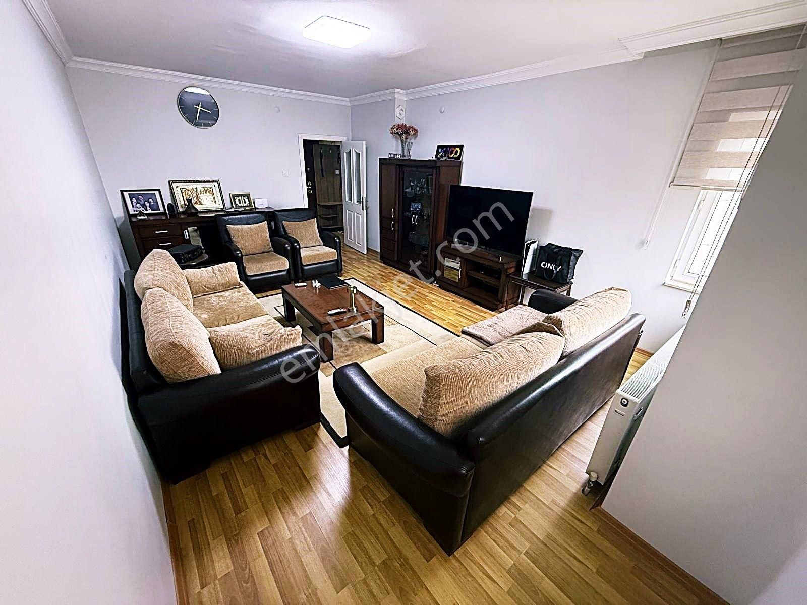 Cihandan Burç Mah Piri Cadde Üzeri Katta Güney Cephe Satlık 3+1 - Görsel 12