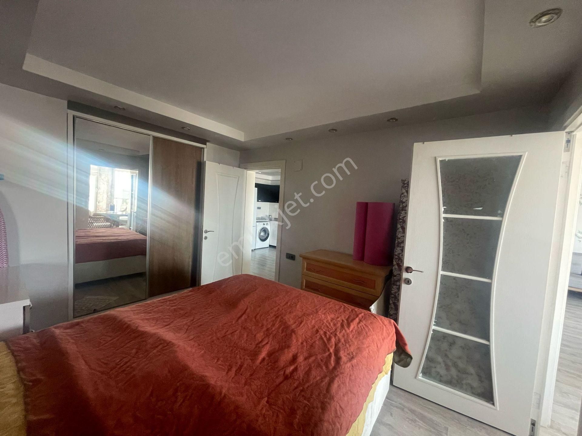 Karınca'dan Şoray 1 Sitesinde Eşyalı Deniz Manzaralı 1+1 Satılık - Görsel 12