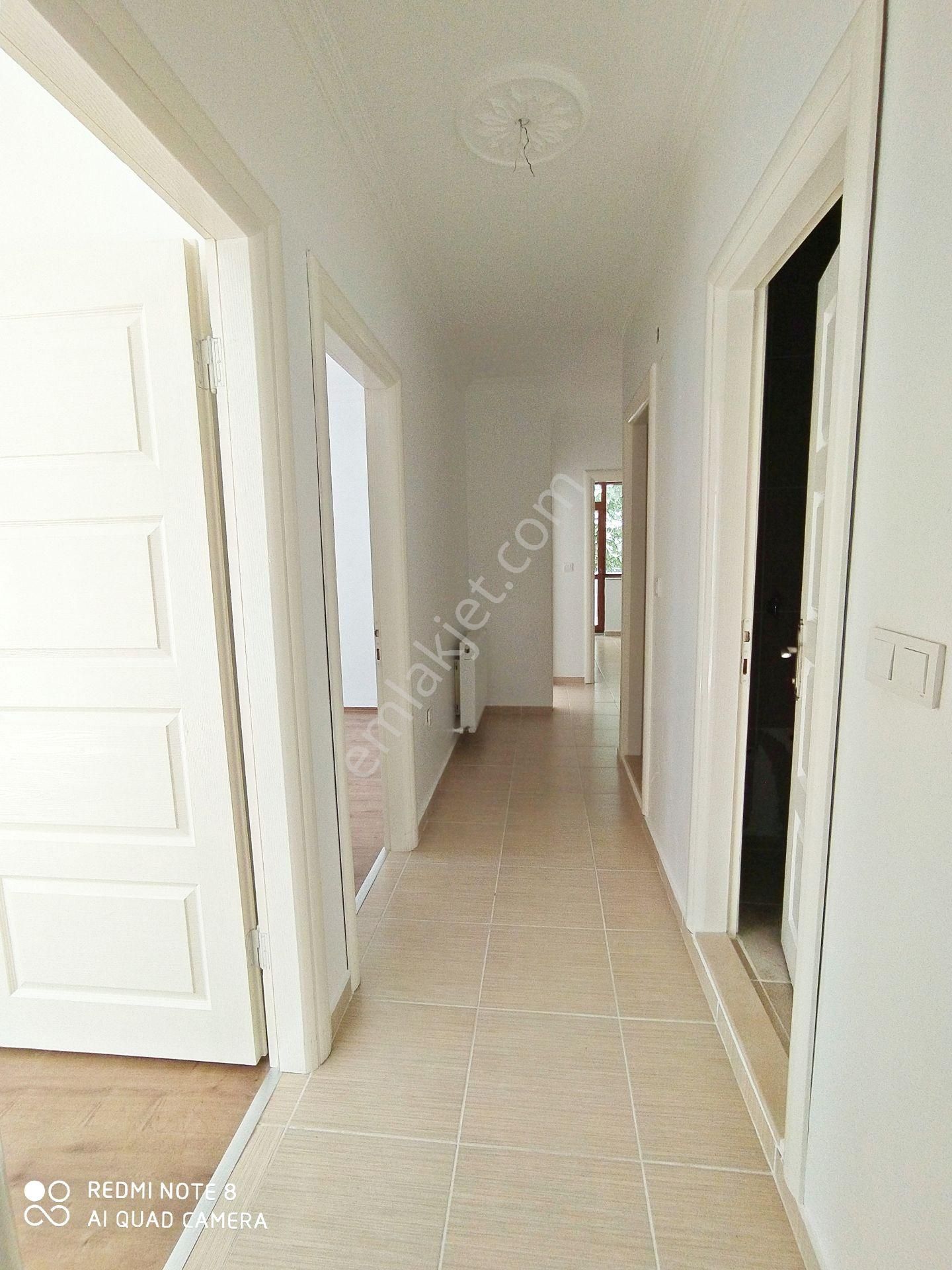 Mertcan Dan Yakacık Meydana Yürüme Kredi Limitsiz 3+1 İskanlı - Görsel 8