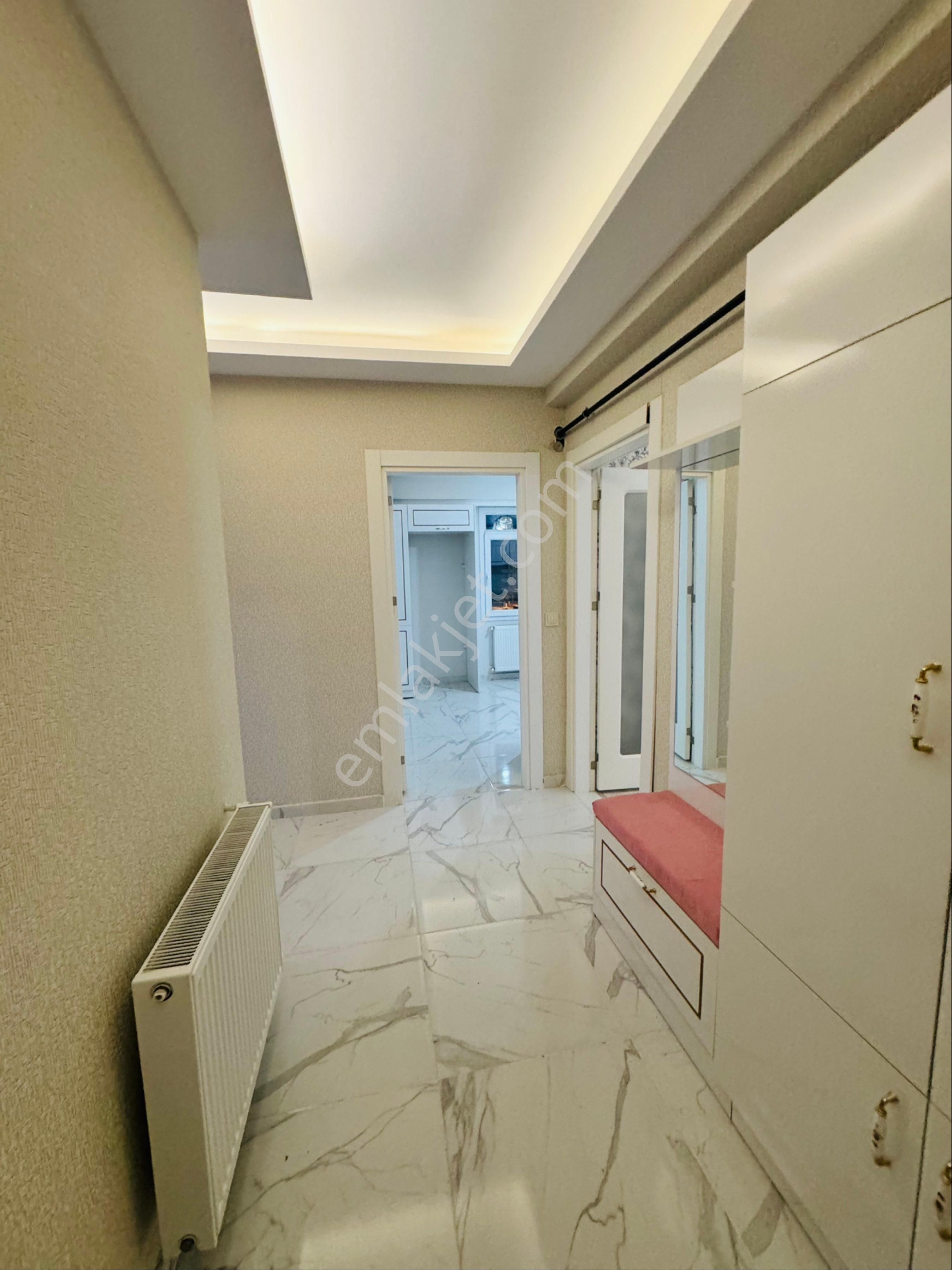 Sahibinden Kiralık | Geniş & Ferah | Köşe Başı | 2 Balkonlu 2+1 - Görsel 4