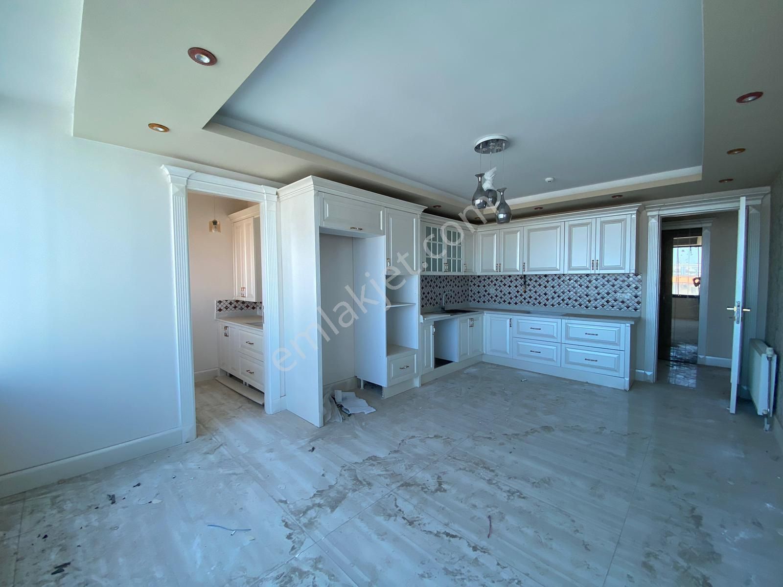 Karınca'dan Akdeniz Mh'de Full Yapılı Yüksek Kat Satılık 4+1 - Görsel 2