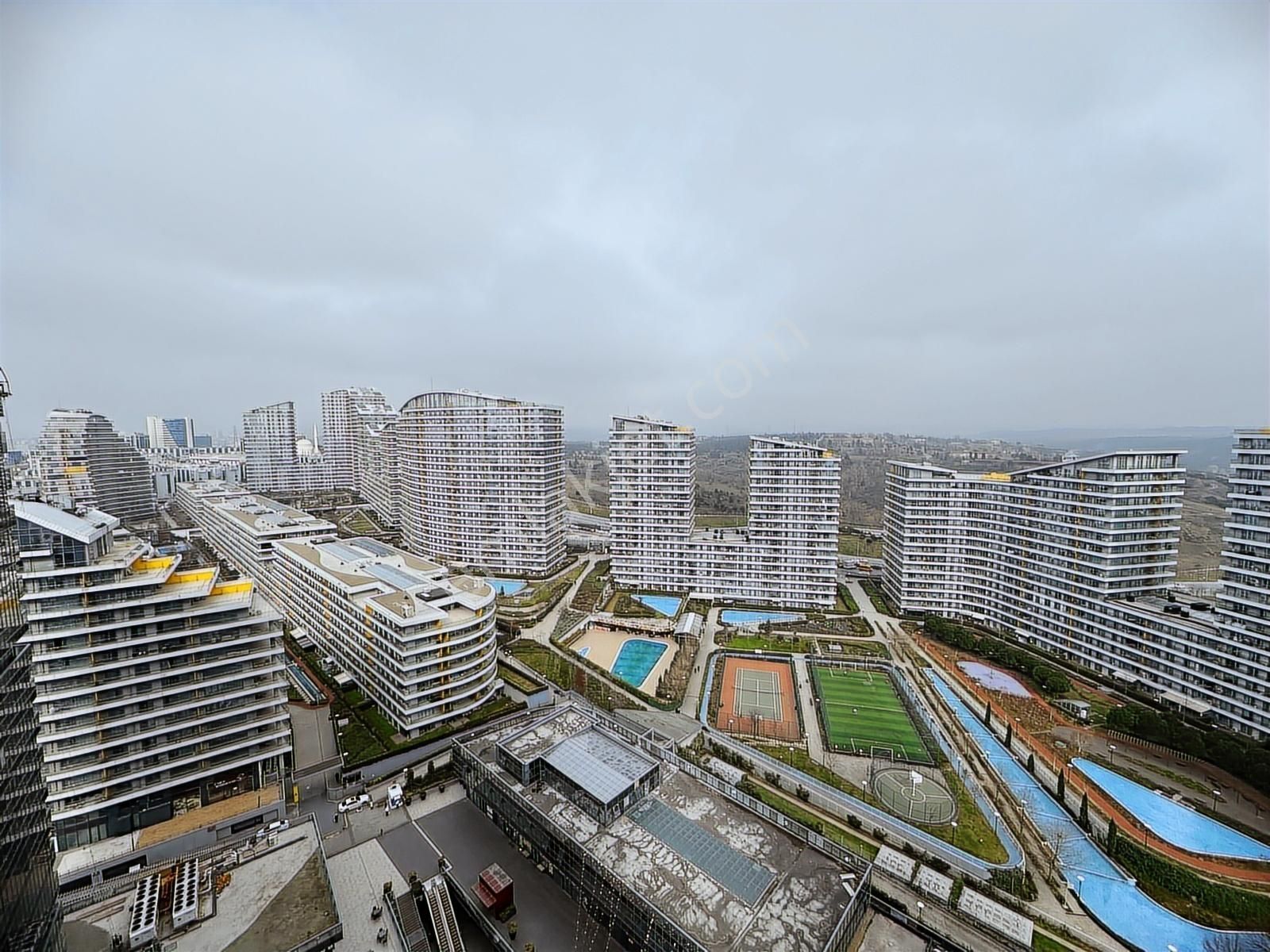 Batışehır`de K2 Blok Yuksek Kat Full Eşyalı Balkonlu Kıralık 1+1 - Görsel 10