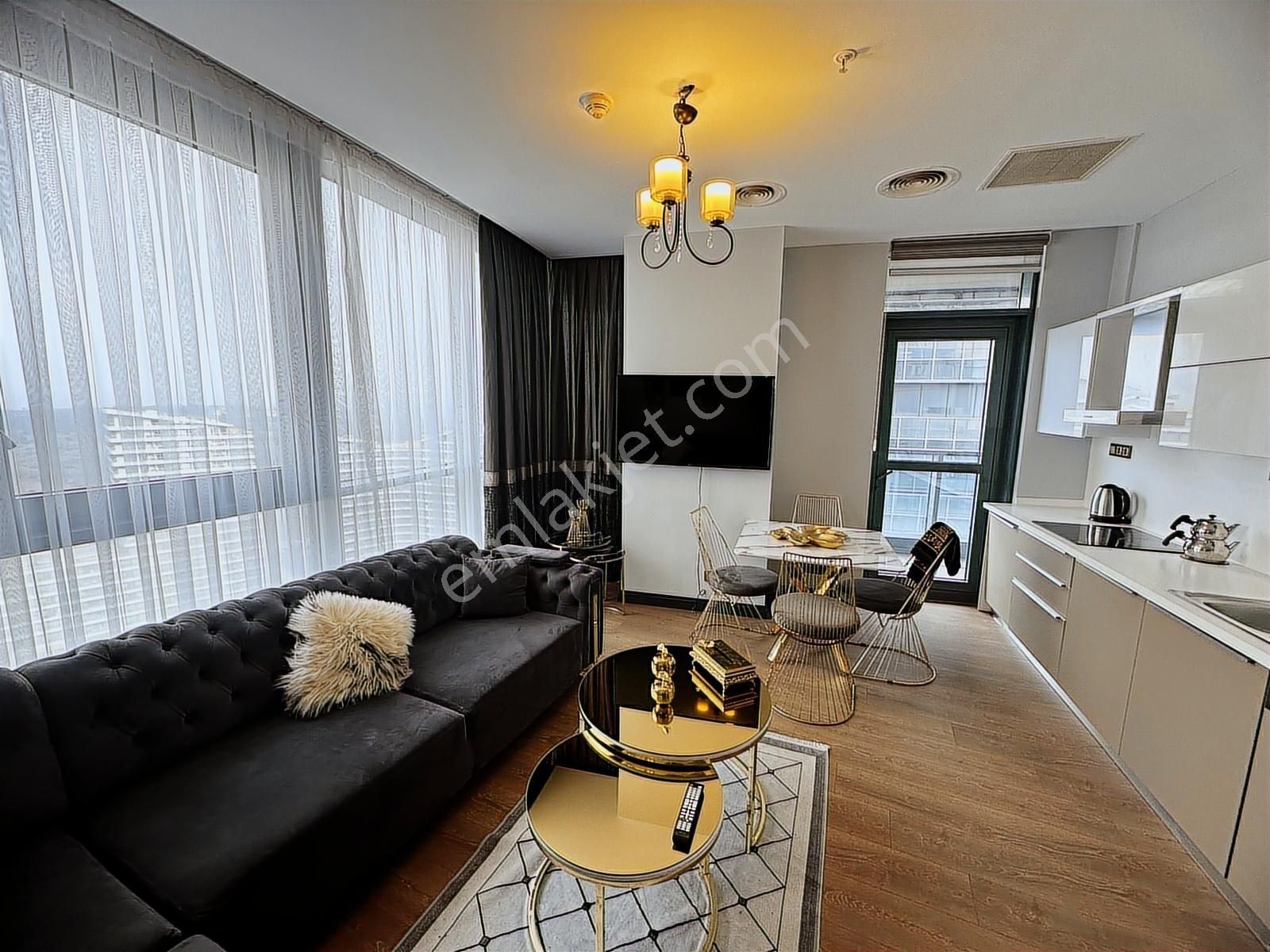 Batışehır`de K2 Blok Yuksek Kat Full Eşyalı Balkonlu Kıralık 1+1 - Görsel 6