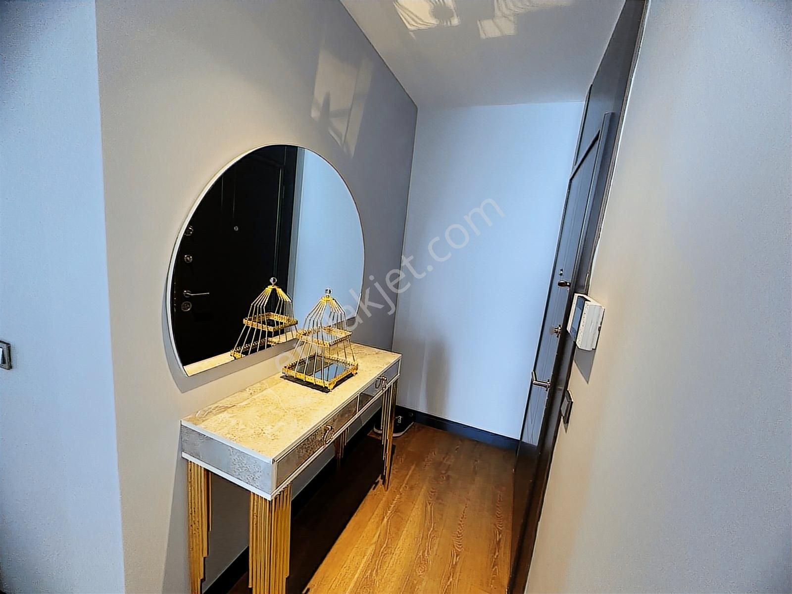 Batışehır`de K2 Blok Yuksek Kat Full Eşyalı Balkonlu Kıralık 1+1 - Görsel 12