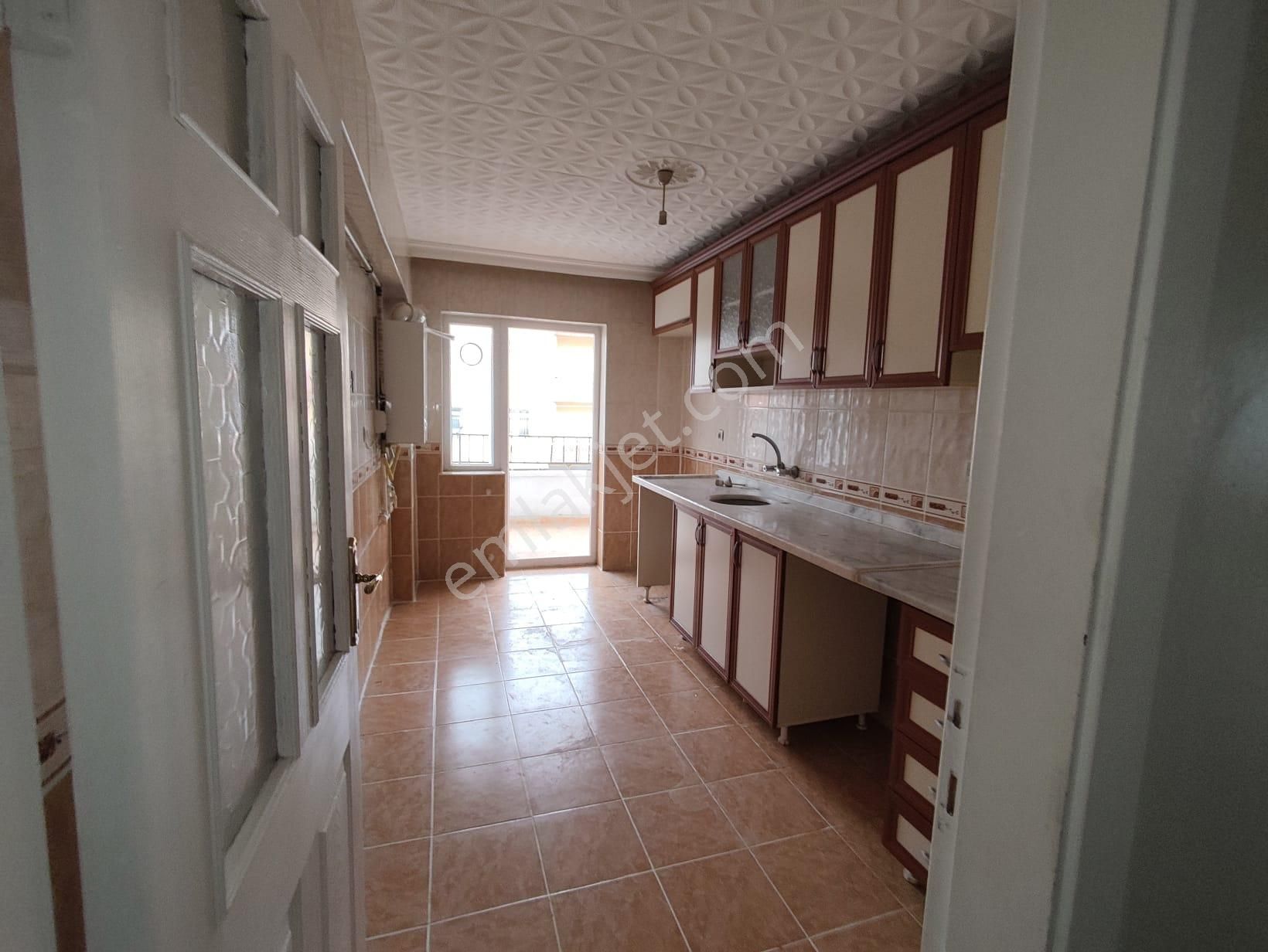 Yılmaz Gayrimenkul 3+1 Ön Cephe Kıralık Yapılı Masrafsız Mavı Okul Yanı - Görsel 13