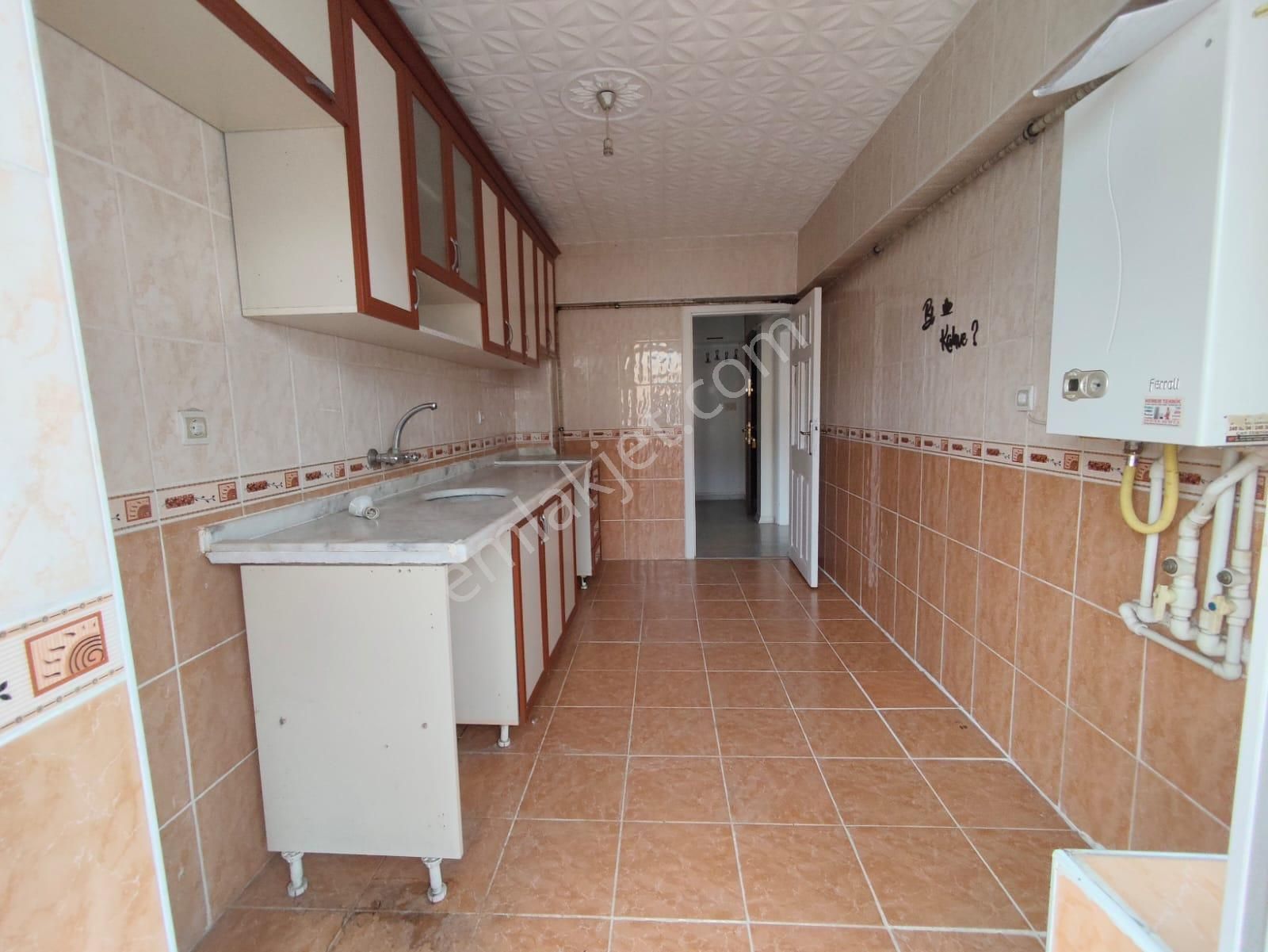 Yılmaz Gayrimenkul 3+1 Ön Cephe Kıralık Yapılı Masrafsız Mavı Okul Yanı - Görsel 17