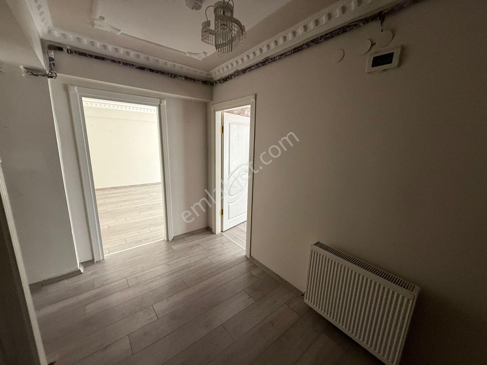 Bilgen Vatan'dan Aktepe Merkez'de Cadde Yakını Yüksek Giriş Ebeveyn Banyolu 3+1 Geniş Daire - Görsel 6