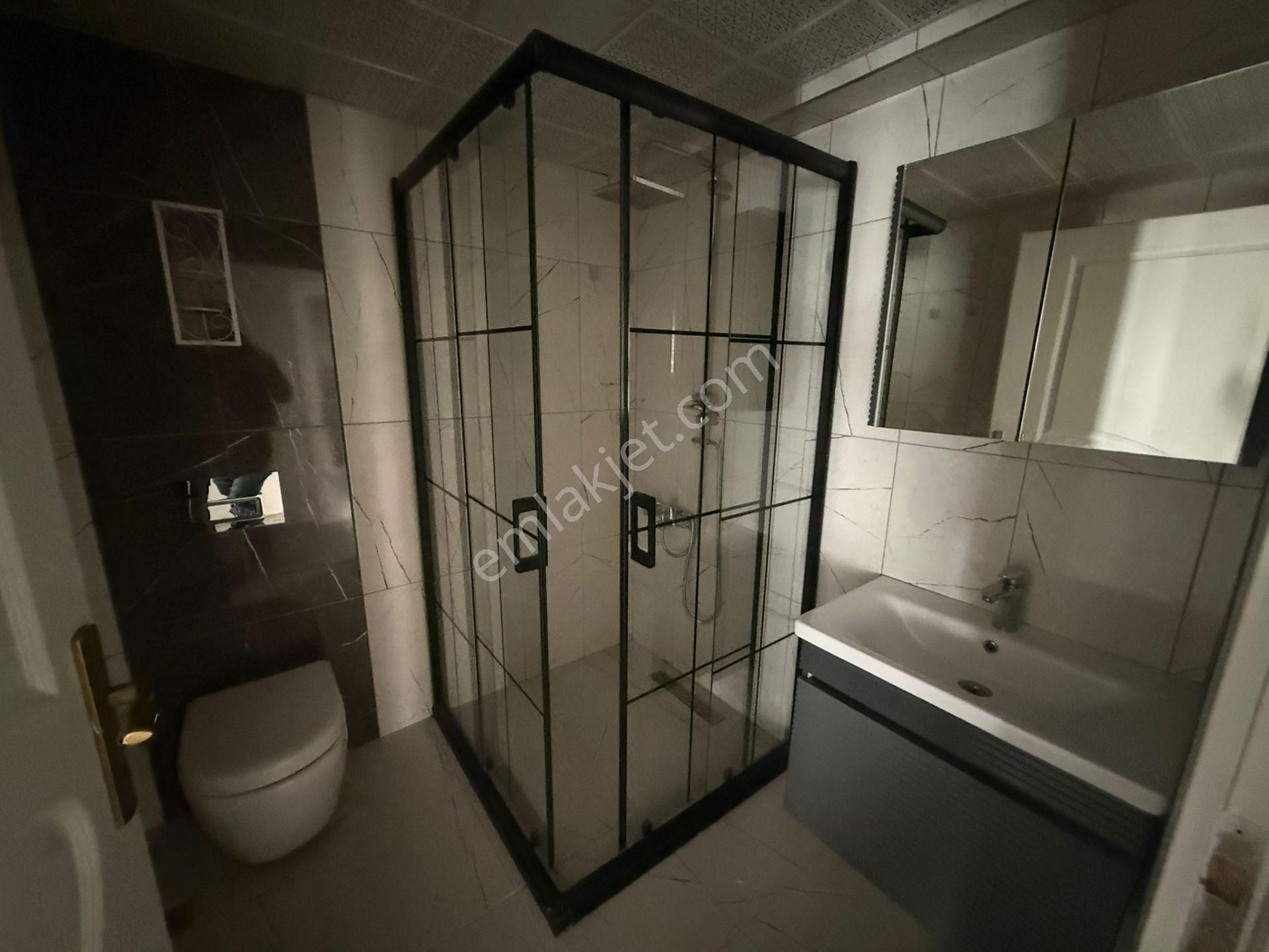 Bilgen Vatan'dan Aktepe Merkez'de Cadde Yakını Yüksek Giriş Ebeveyn Banyolu 3+1 Geniş Daire - Görsel 21