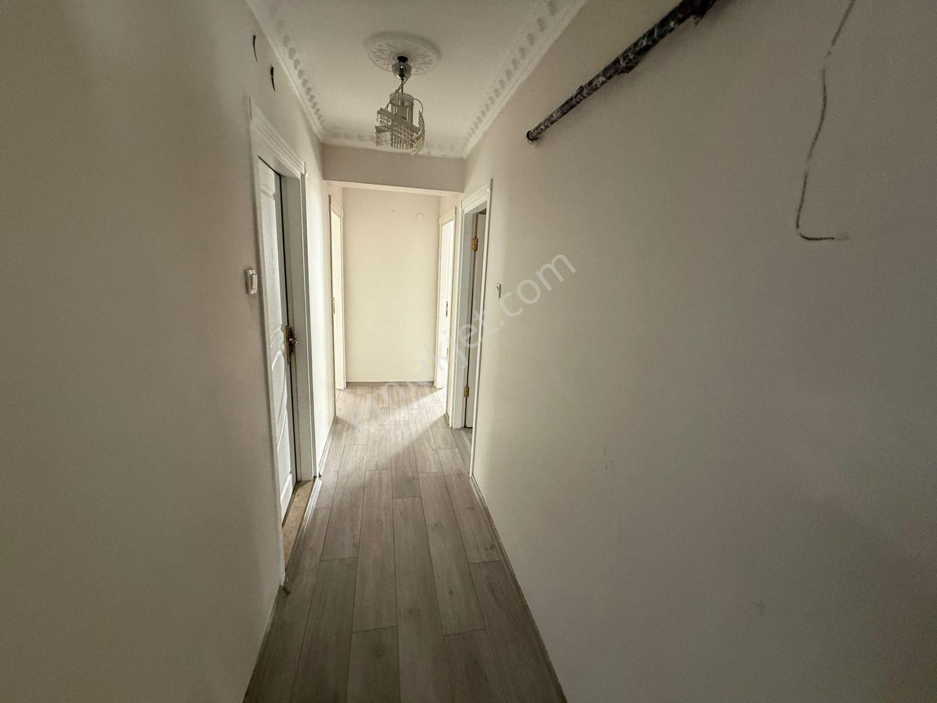 Bilgen Vatan'dan Aktepe Merkez'de Cadde Yakını Yüksek Giriş Ebeveyn Banyolu 3+1 Geniş Daire - Görsel 13