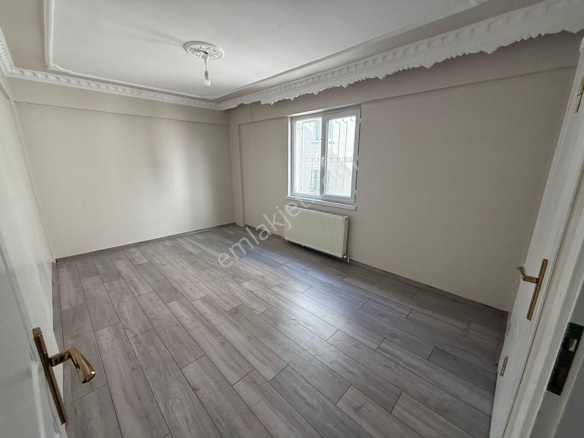 Bilgen Vatan'dan Aktepe Merkez'de Cadde Yakını Yüksek Giriş Ebeveyn Banyolu 3+1 Geniş Daire - Görsel 16