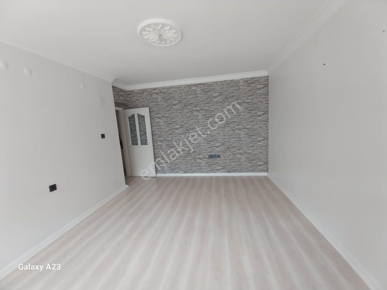 Bilgen Vatan'dan Uyanış Mahallesi Cadde Üzeri Yeni Bina Giriş Kat Ön Cephe Masrafsız Yapılı 3+1 - Görsel 3