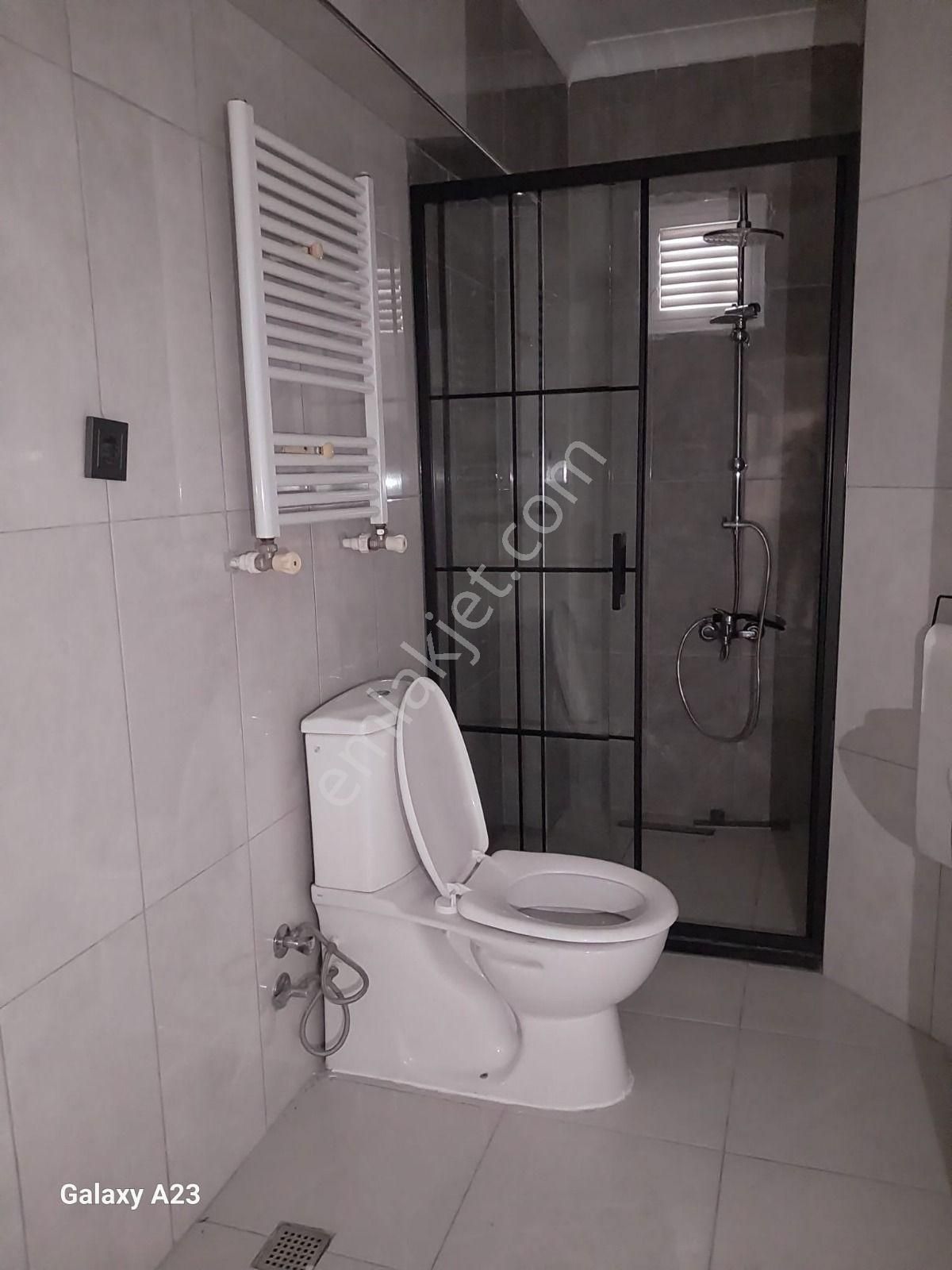 Bilgen Vatan'dan Uyanış Mahallesi Cadde Üzeri Yeni Bina Giriş Kat Ön Cephe Masrafsız Yapılı 3+1 - Görsel 26