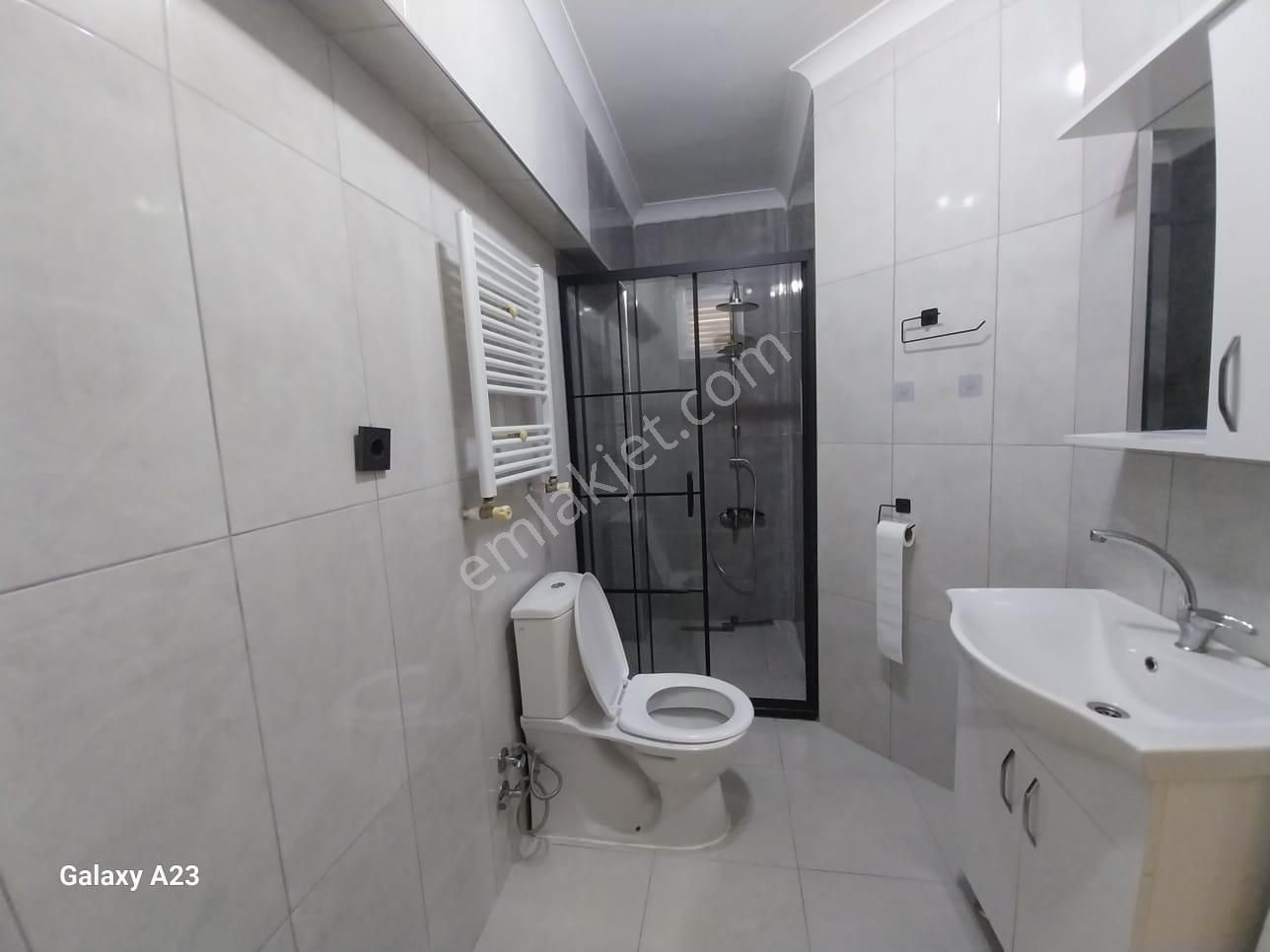 Bilgen Vatan'dan Uyanış Mahallesi Cadde Üzeri Yeni Bina Giriş Kat Ön Cephe Masrafsız Yapılı 3+1 - Görsel 24