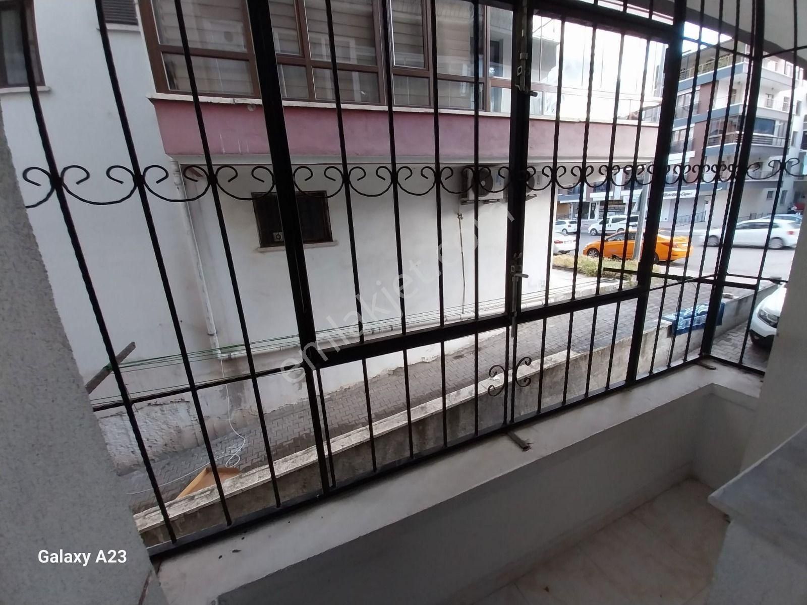 Bilgen Vatan'dan Uyanış Mahallesi Cadde Üzeri Yeni Bina Giriş Kat Ön Cephe Masrafsız Yapılı 3+1 - Görsel 20