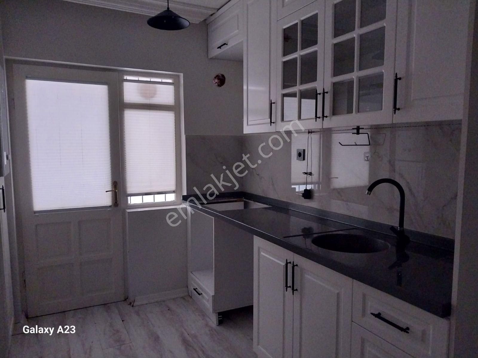 Bilgen Vatan'dan Uyanış Mahallesi Cadde Üzeri Yeni Bina Giriş Kat Ön Cephe Masrafsız Yapılı 3+1 - Görsel 7