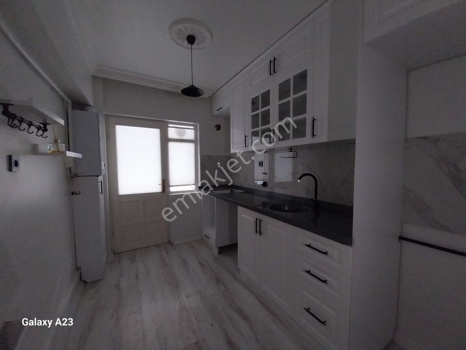 Bilgen Vatan'dan Uyanış Mahallesi Cadde Üzeri Yeni Bina Giriş Kat Ön Cephe Masrafsız Yapılı 3+1 - Görsel 16