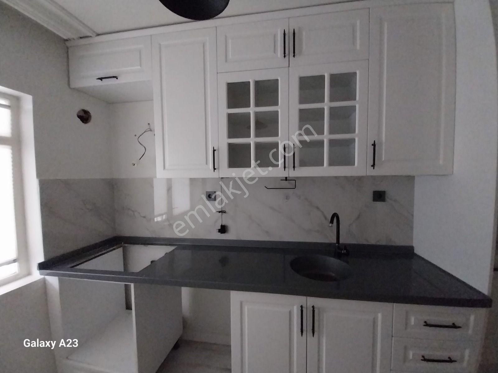 Bilgen Vatan'dan Uyanış Mahallesi Cadde Üzeri Yeni Bina Giriş Kat Ön Cephe Masrafsız Yapılı 3+1 - Görsel 8