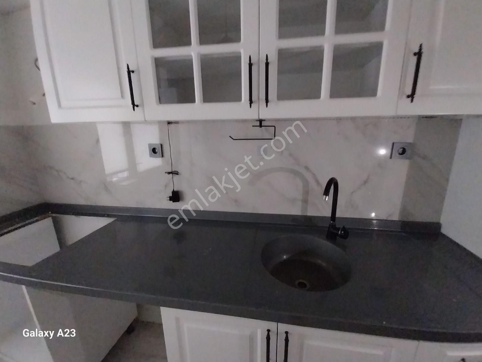 Bilgen Vatan'dan Uyanış Mahallesi Cadde Üzeri Yeni Bina Giriş Kat Ön Cephe Masrafsız Yapılı 3+1 - Görsel 18