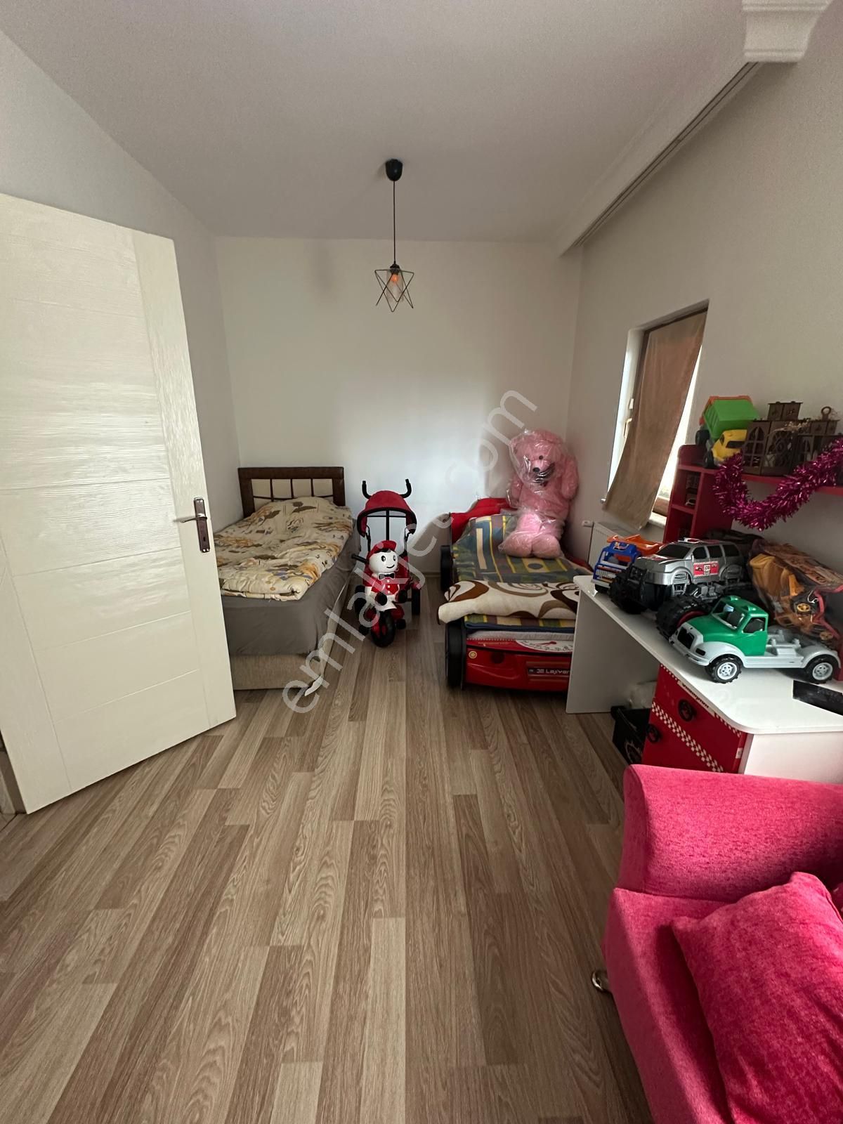 Bilgen Vatan'dan Yeşiltepe'de Cadde Üzeri Düzlükte 8. Kat Manzaralı 3+1 En Yeni Binada - Görsel 2