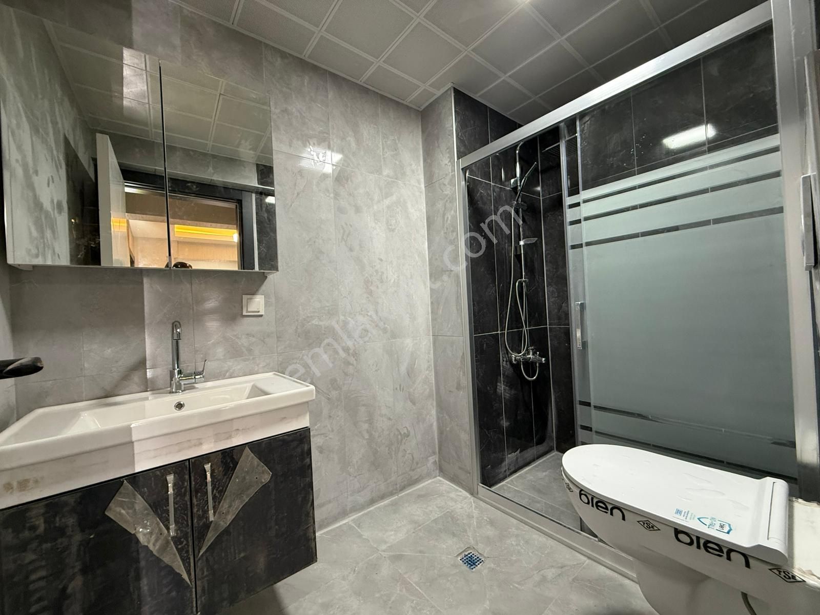 Kariyer'den Etlik Merkezde 3+1 Ultra Lüx Yapılı Kat Konumunda Yüksek Giriş Daire - Görsel 28