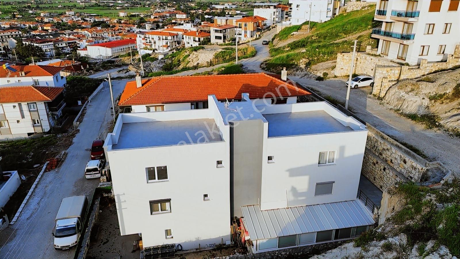 Foça Kazım Dirik Mah. Satılık Teraslı 2+1 Daire - Görsel 27