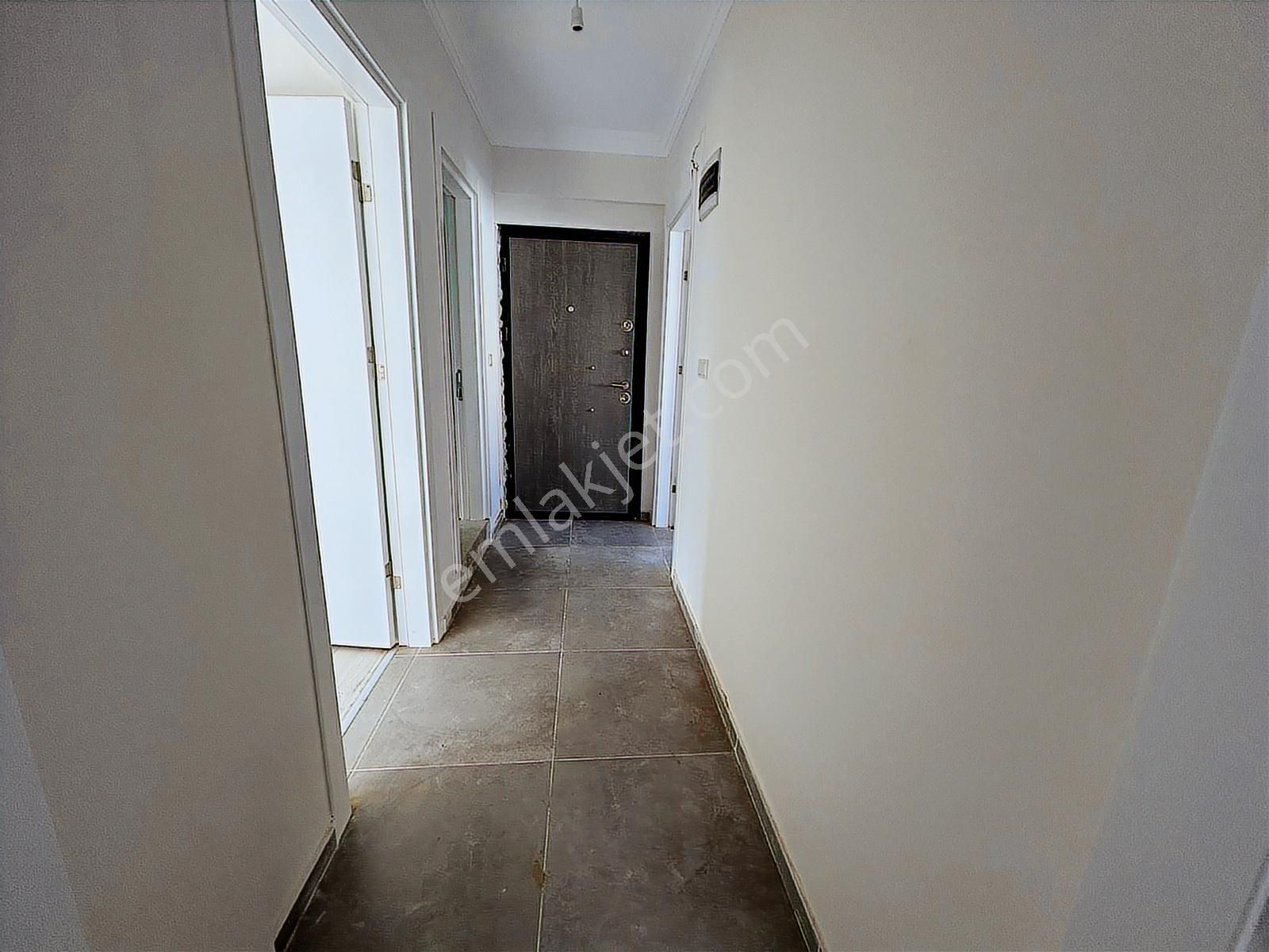 Foça Kazım Dirik Mah. Satılık Teraslı 2+1 Daire - Görsel 2