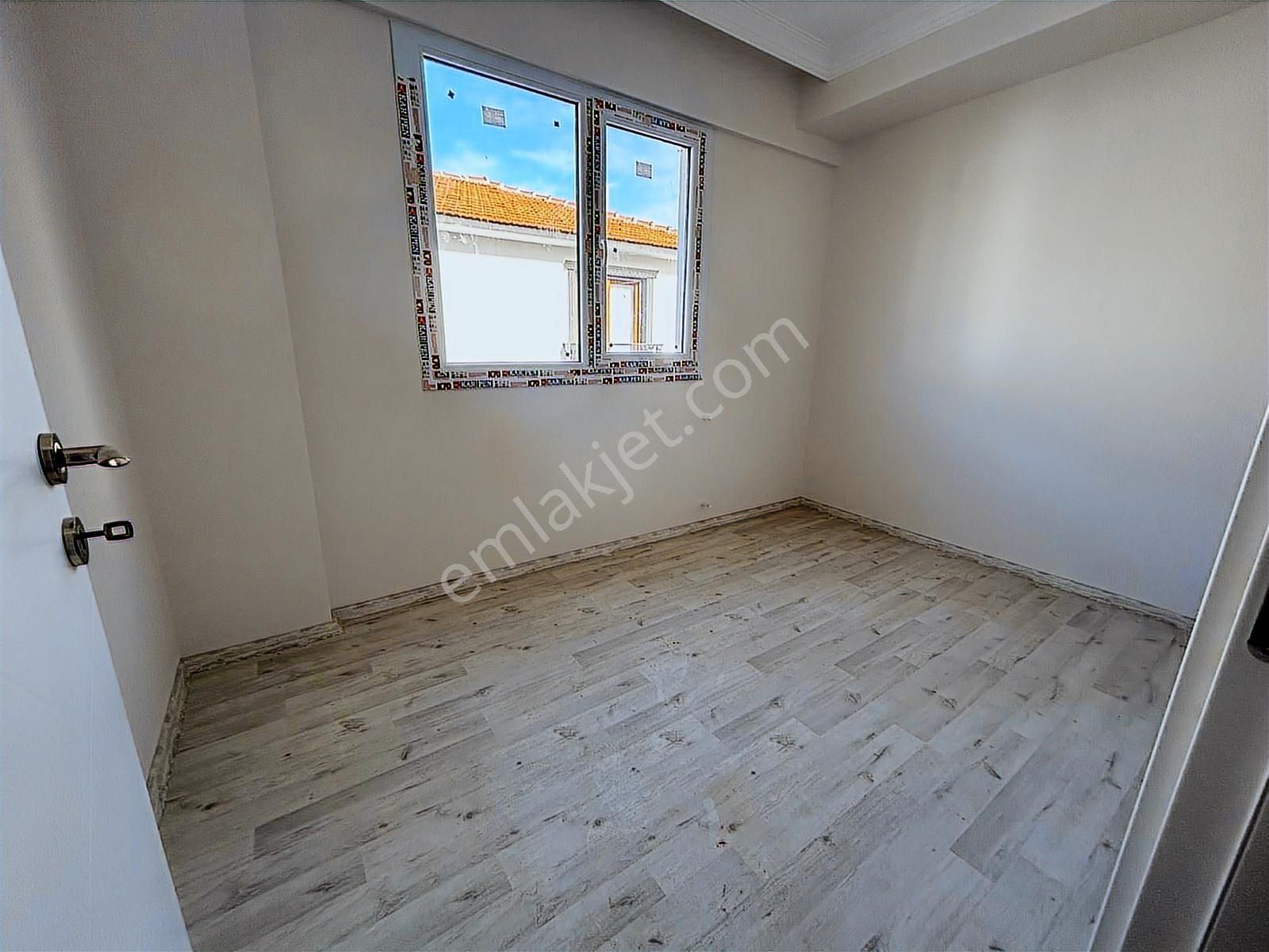 Foça Kazım Dirik Mah. Satılık Teraslı 2+1 Daire - Görsel 7