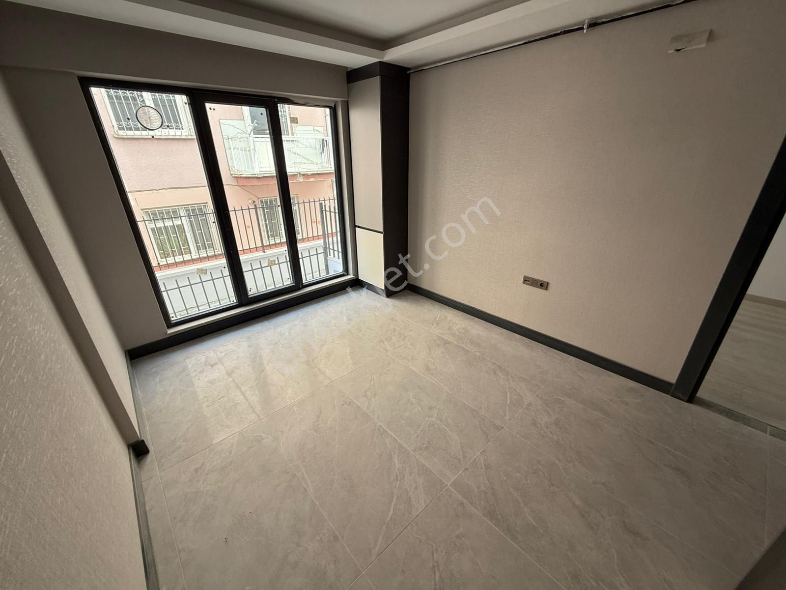 Kariyer'den İncirli'de Tek! Merkezi Konumda Her Katta 1+1 2+1 Lüx Alttan Isıtmalı Daireler - Görsel 10